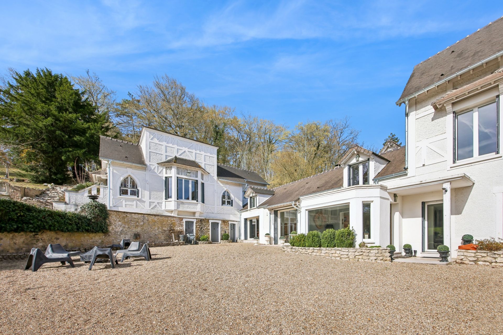 maison de luxe 11 Pièces en vente sur SEPTEUIL (78790)