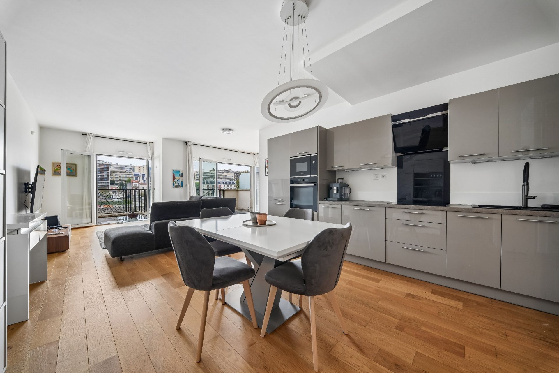 luxury apartment 2 Rooms for sale on NEUILLY SUR SEINE (92200)