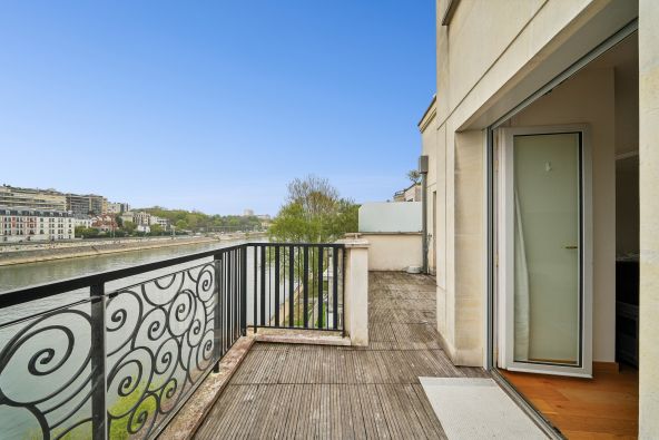 Sale Luxury apartment Neuilly-sur-Seine 2&nbsp;Rooms 66&nbsp;m²