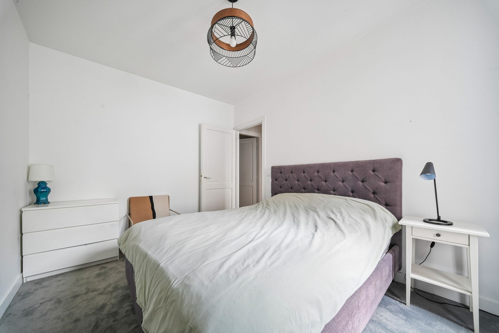 luxury apartment 6 Rooms for sale on PARIS (75017)