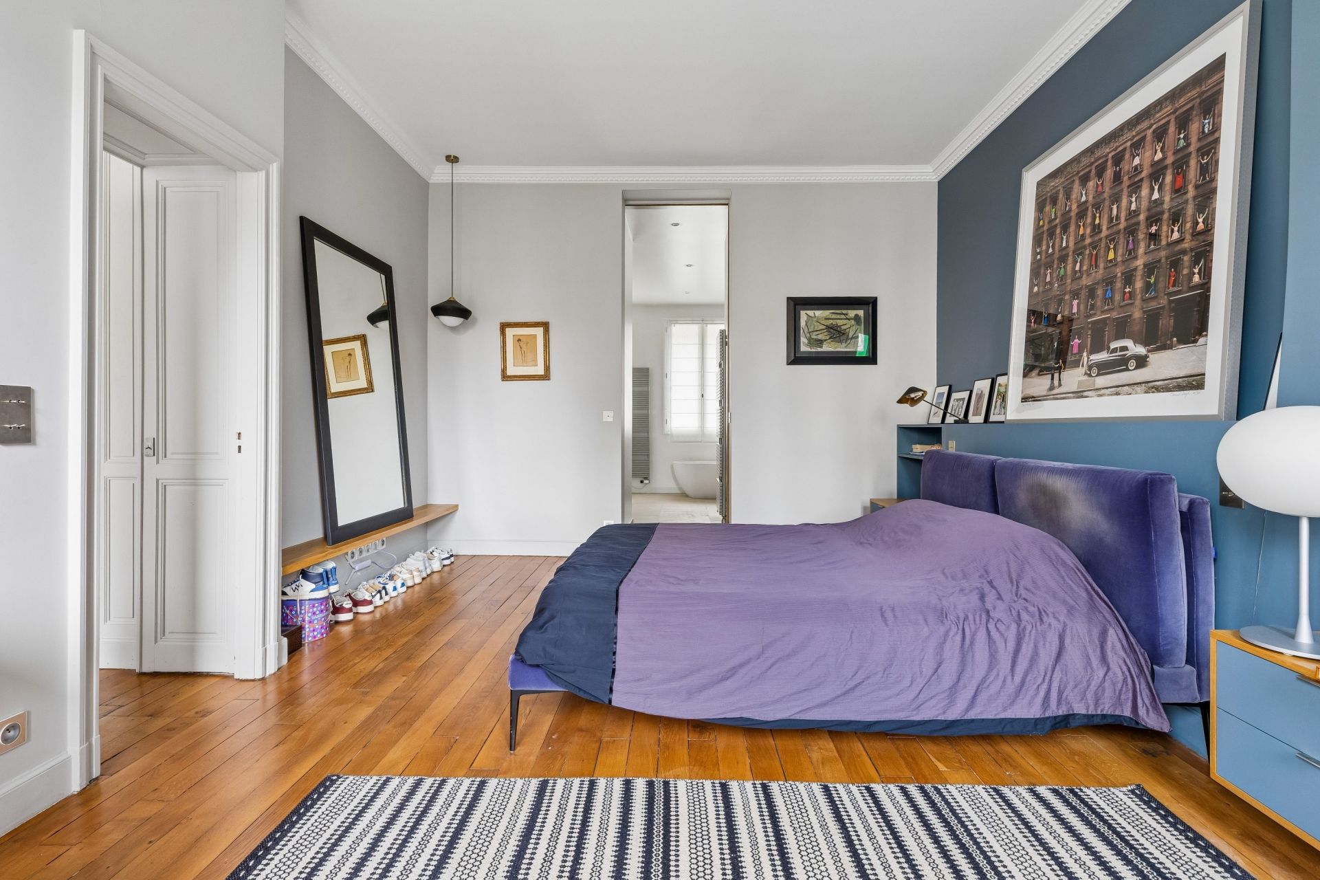mansion (hôtel particulier) 8 Rooms for sale on PARIS (75116)