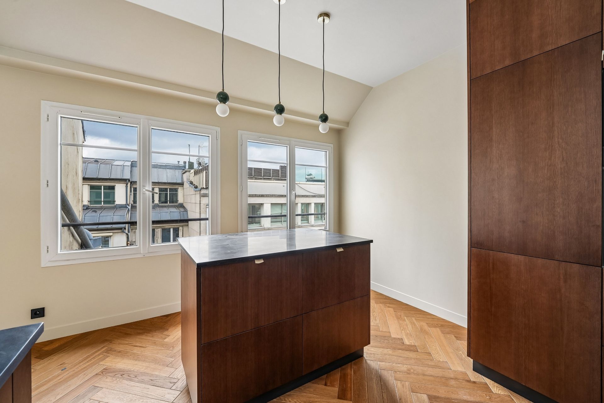duplex de luxe 6 Pièces en vente sur PARIS (75008)
