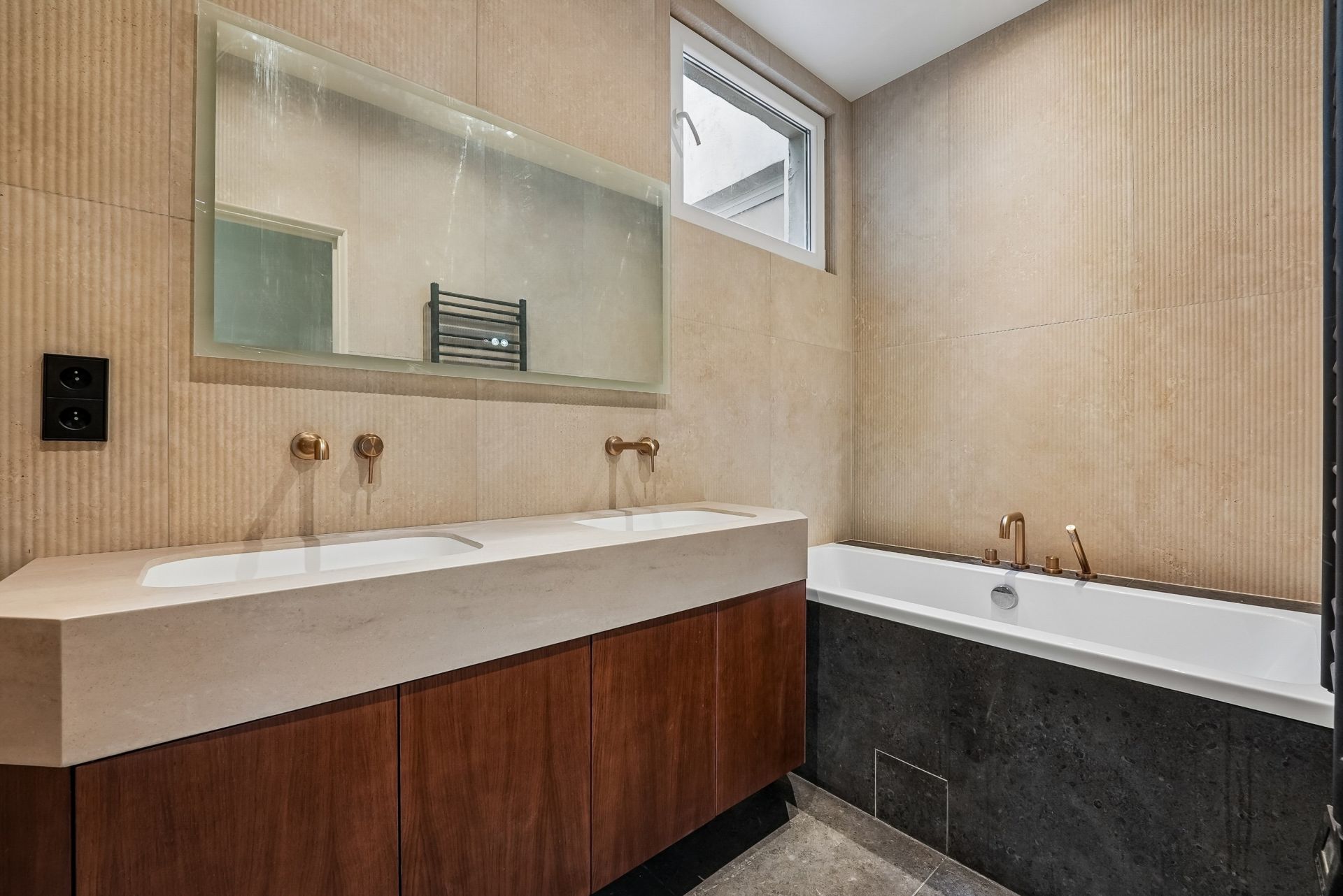 duplex de luxe 6 Pièces en vente sur PARIS (75008)