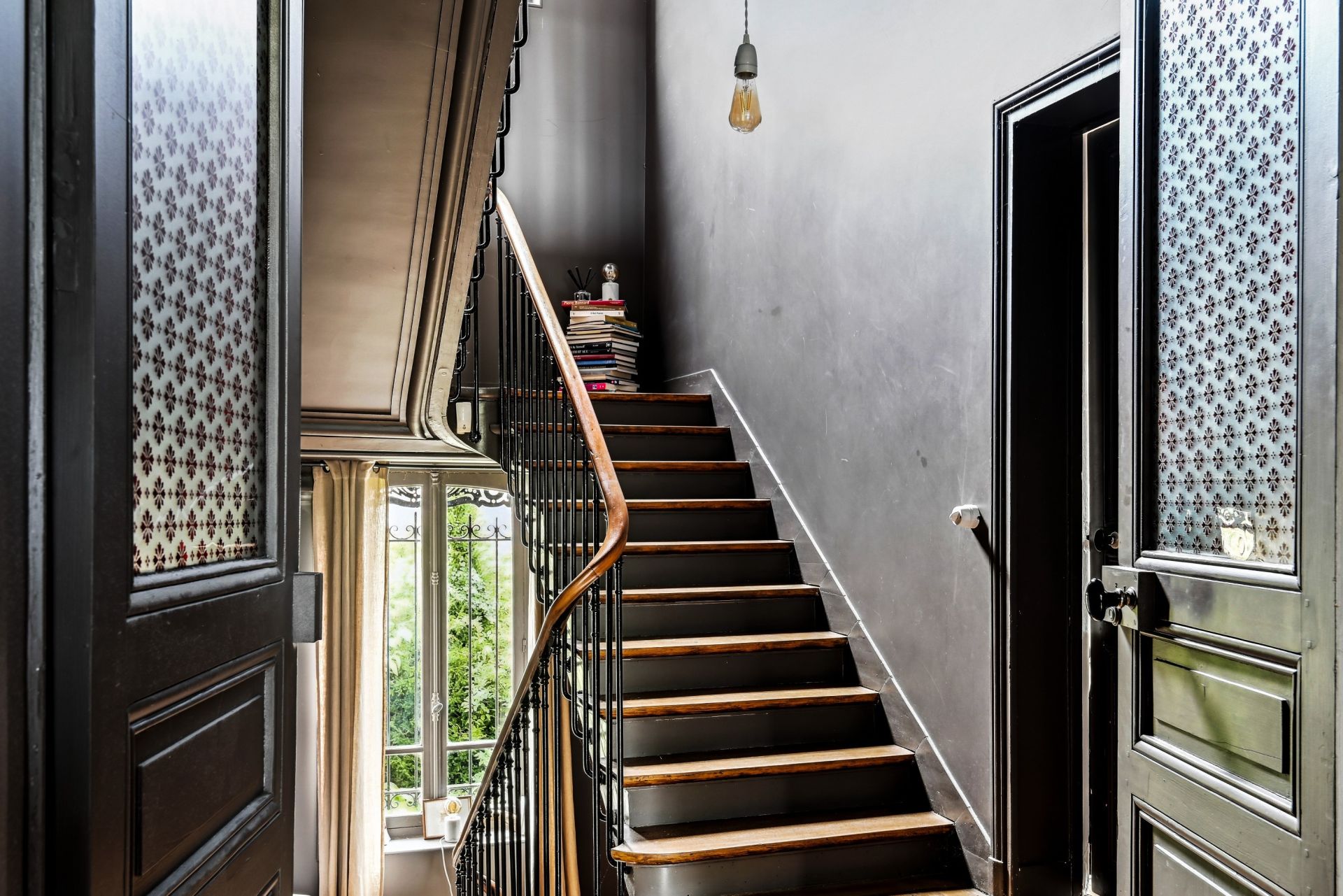mansion 9 Rooms for sale on SONCHAMP (78120)