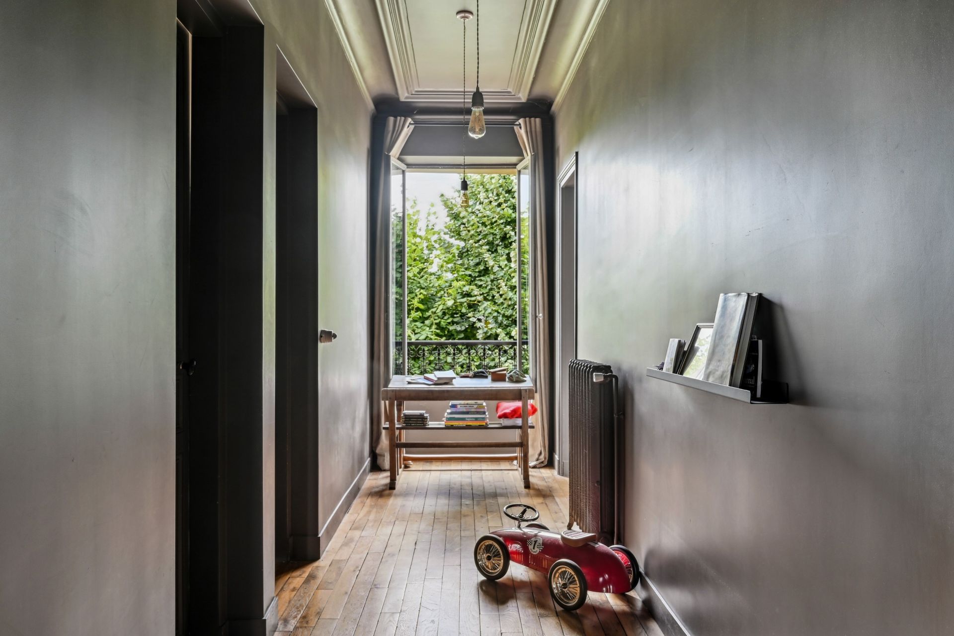 mansion 9 Rooms for sale on SONCHAMP (78120)