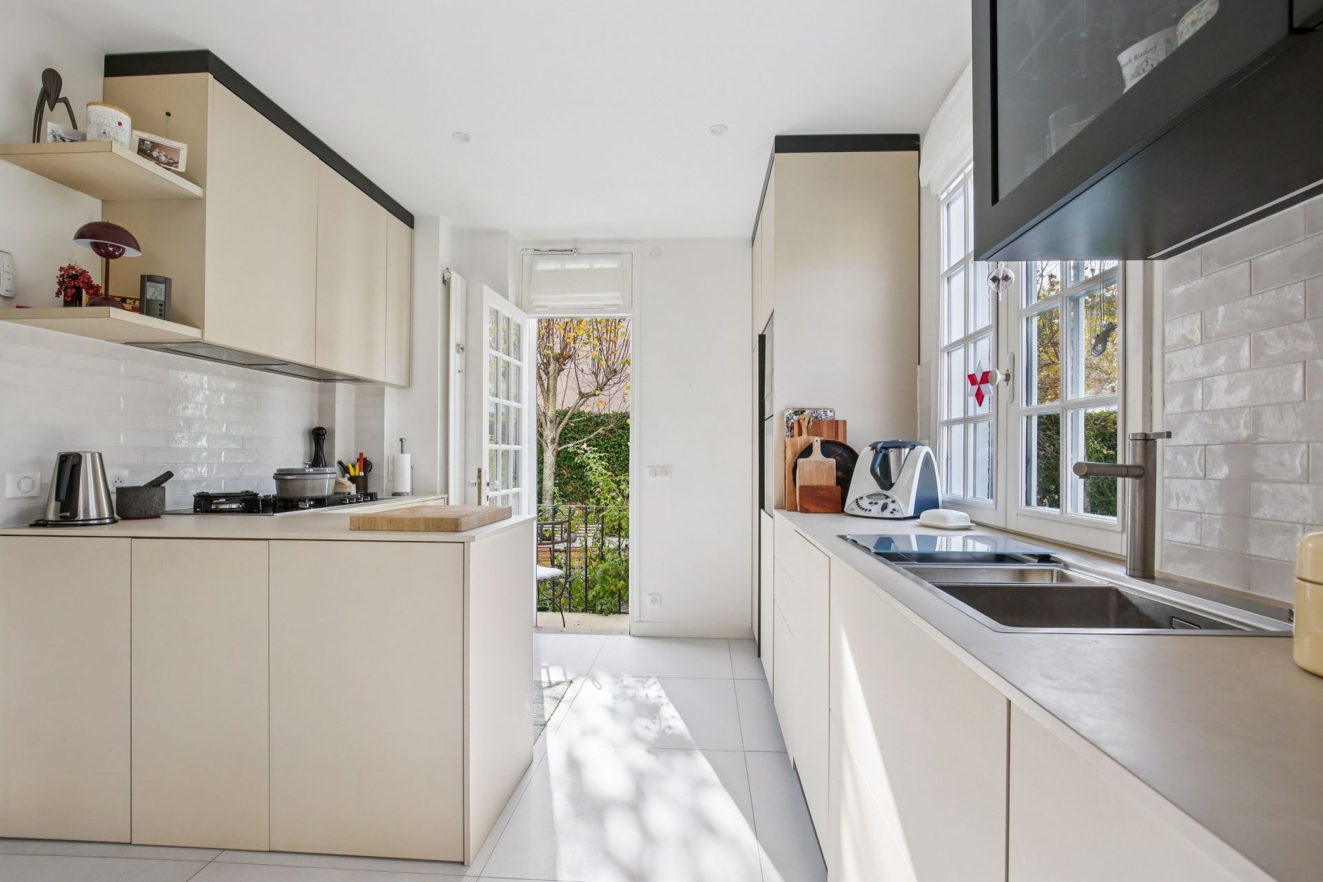 luxury house 7 Rooms for sale on BOUGIVAL (78380)