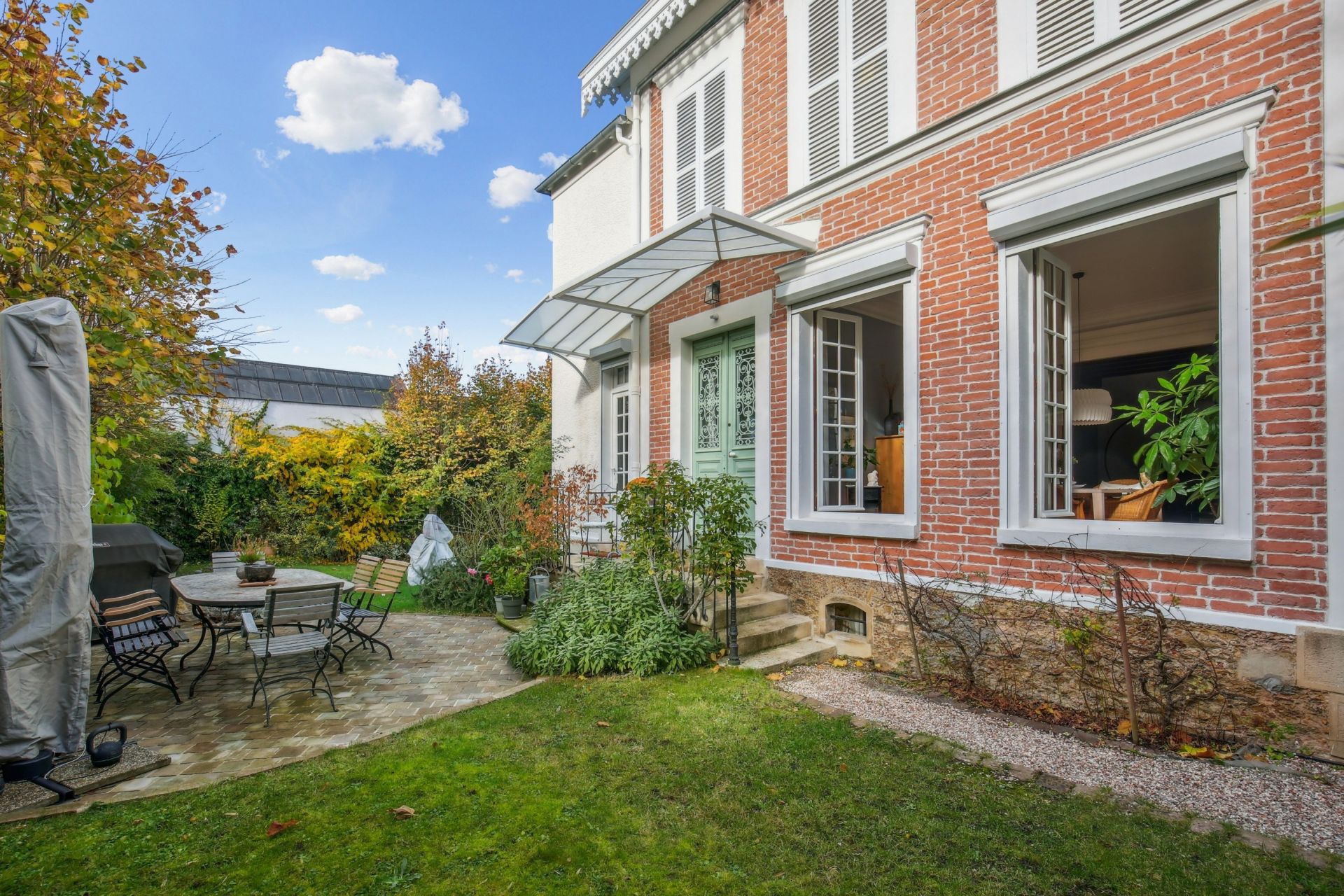maison de luxe 7 Pièces en vente sur LA CELLE ST CLOUD (78170)
