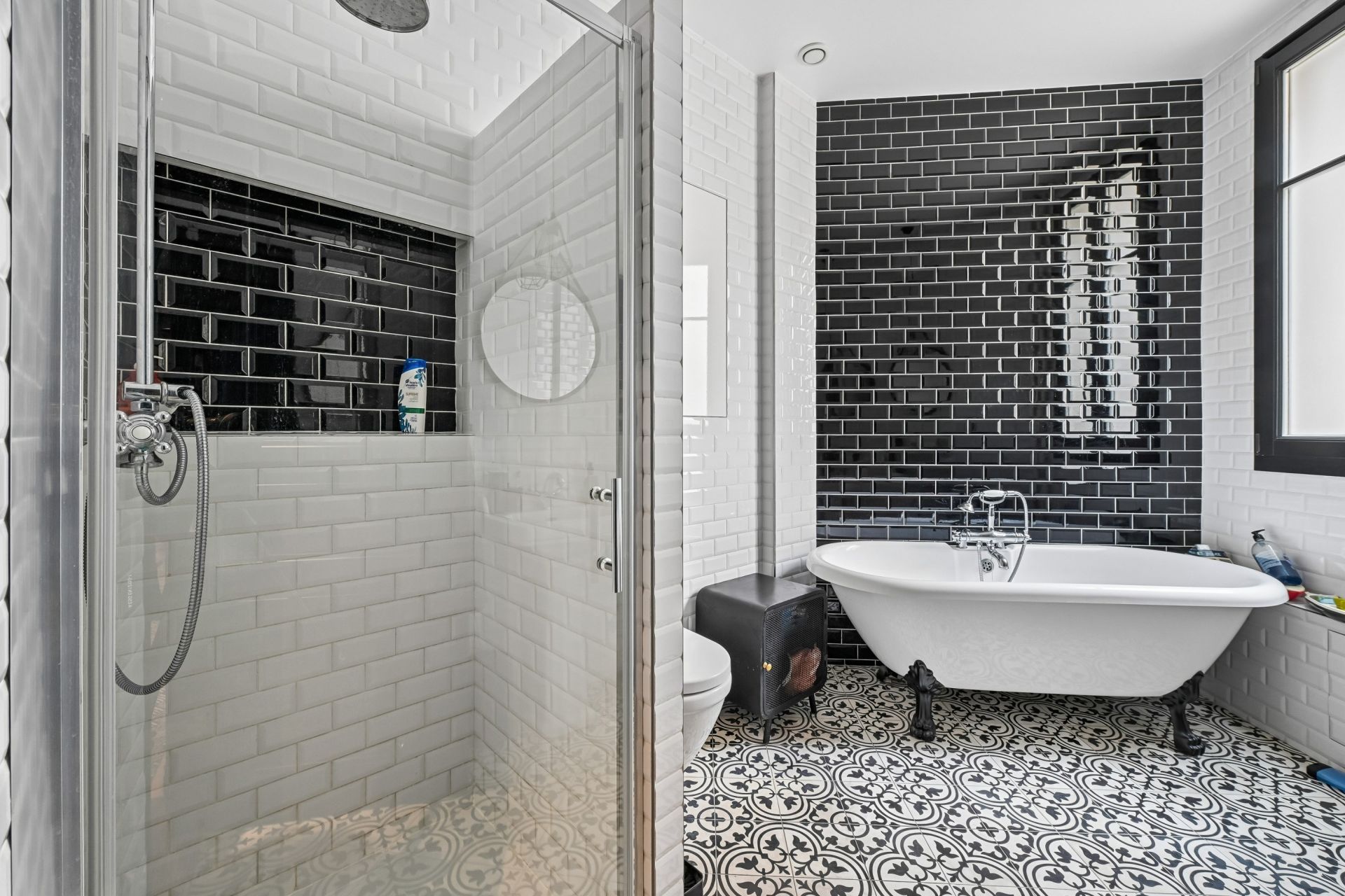 luxury apartment 6 Rooms for sale on NEUILLY SUR SEINE (92200)