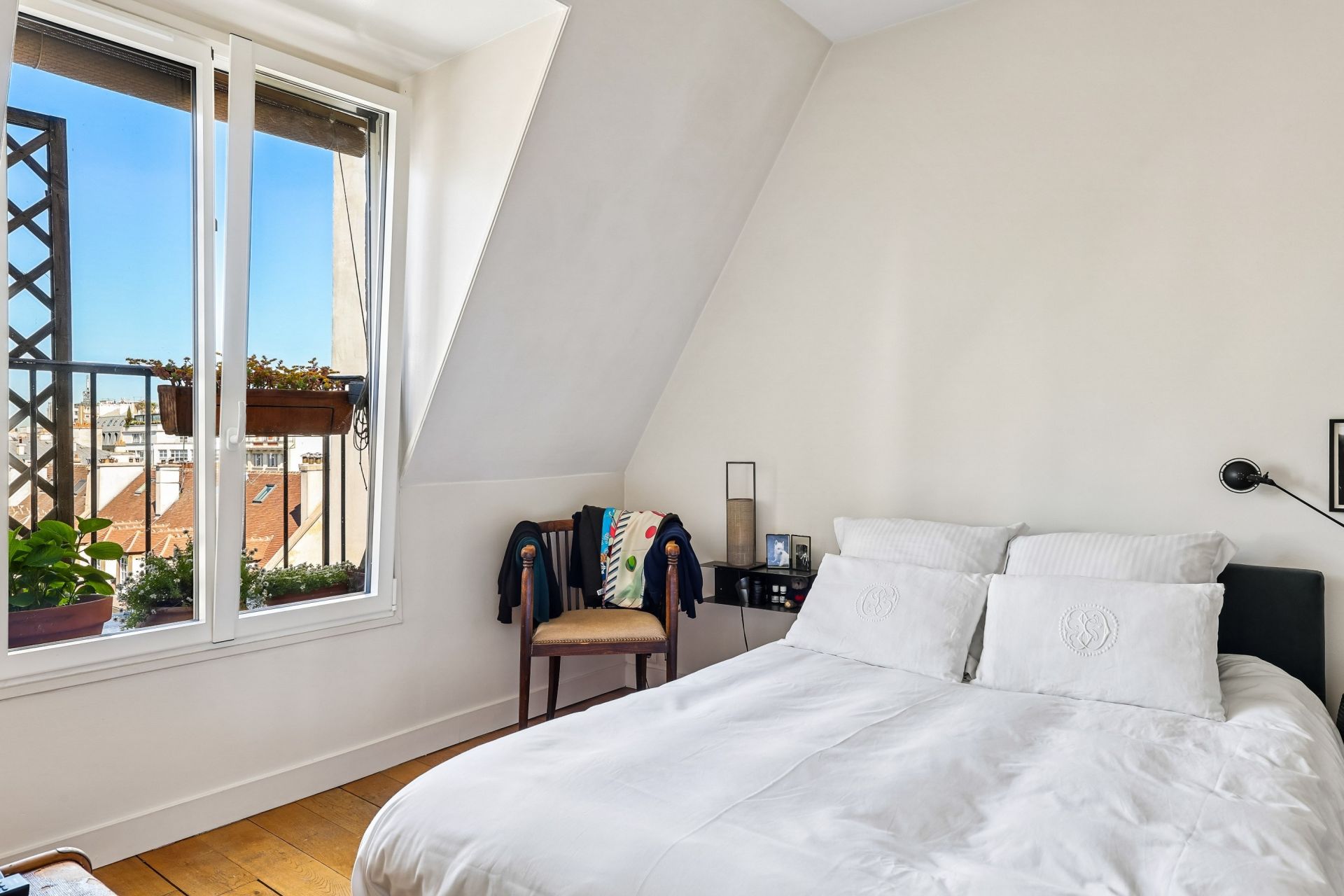 luxury apartment 2 Rooms for sale on PARIS (75003)