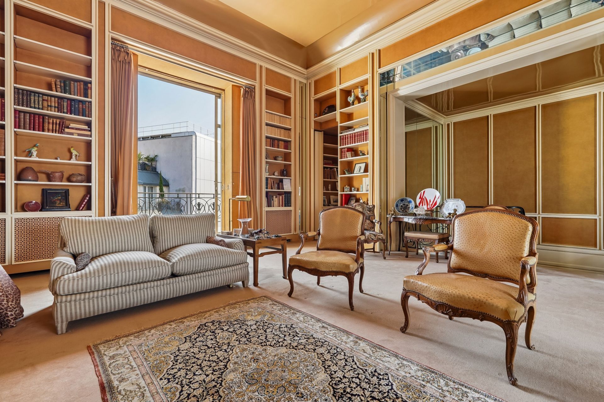 luxury apartment 9 Rooms for sale on PARIS (75016)