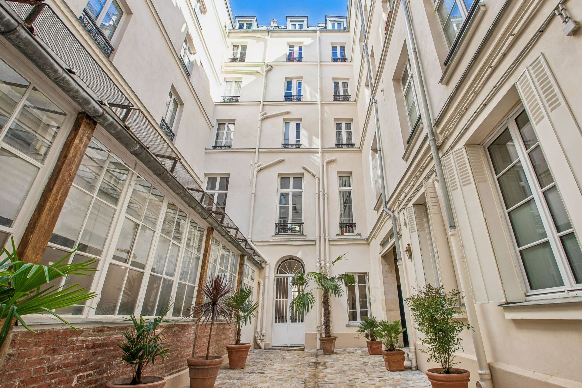 luxury apartment 2 Rooms for sale on PARIS (75003)