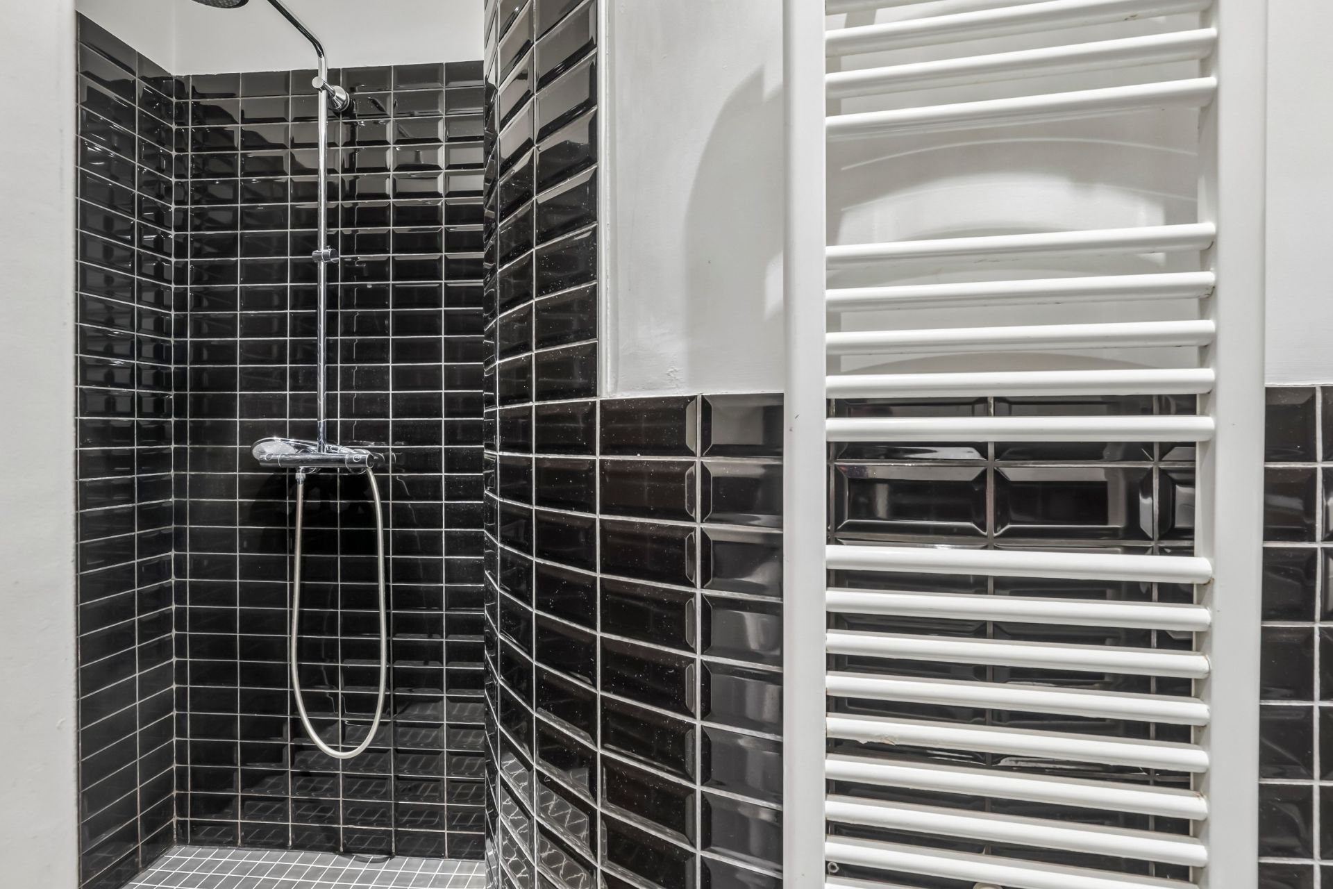 luxury loft 4 Rooms for sale on PARIS (75018)