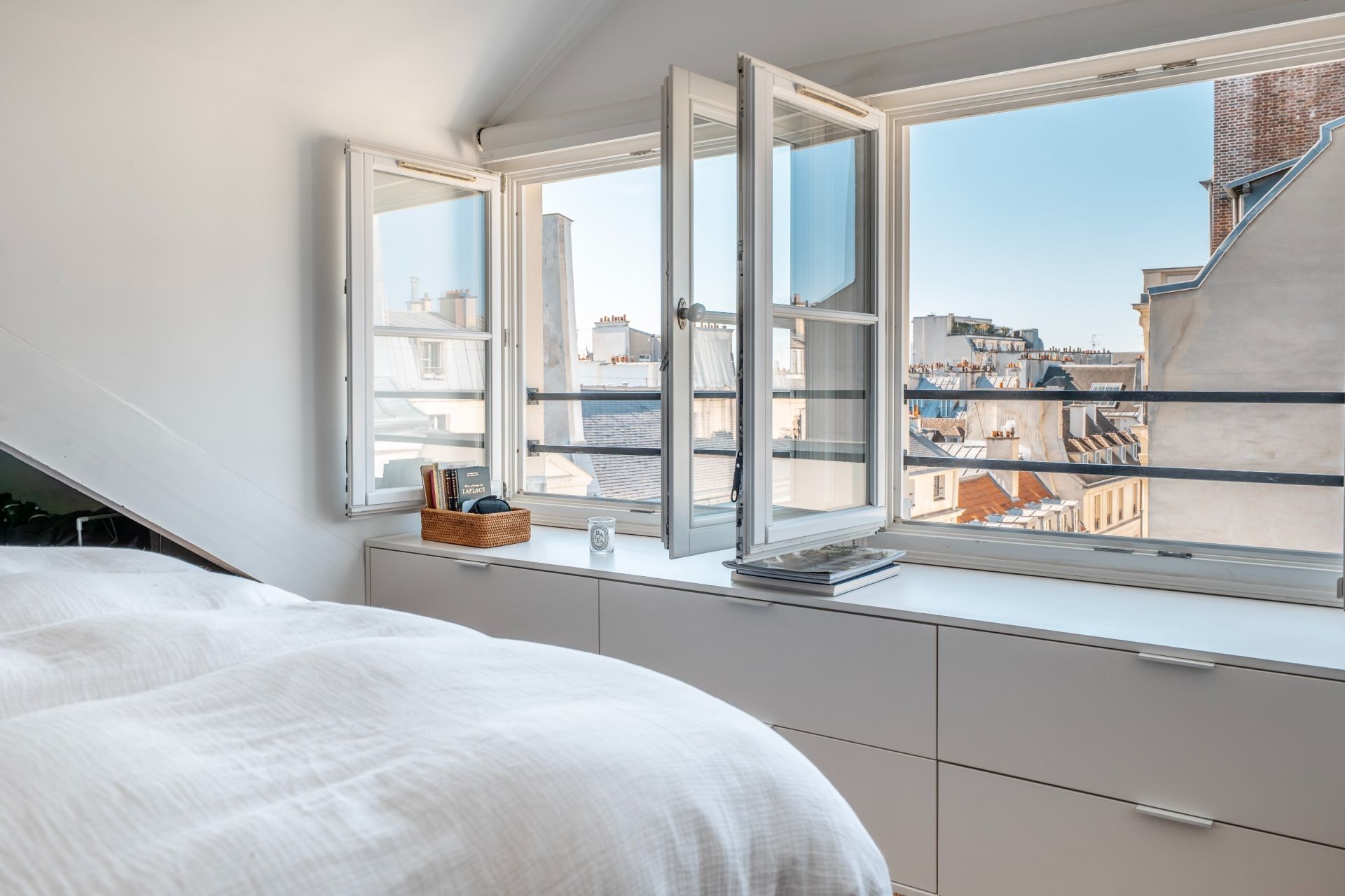 luxury duplex 2 Rooms for sale on PARIS (75003)