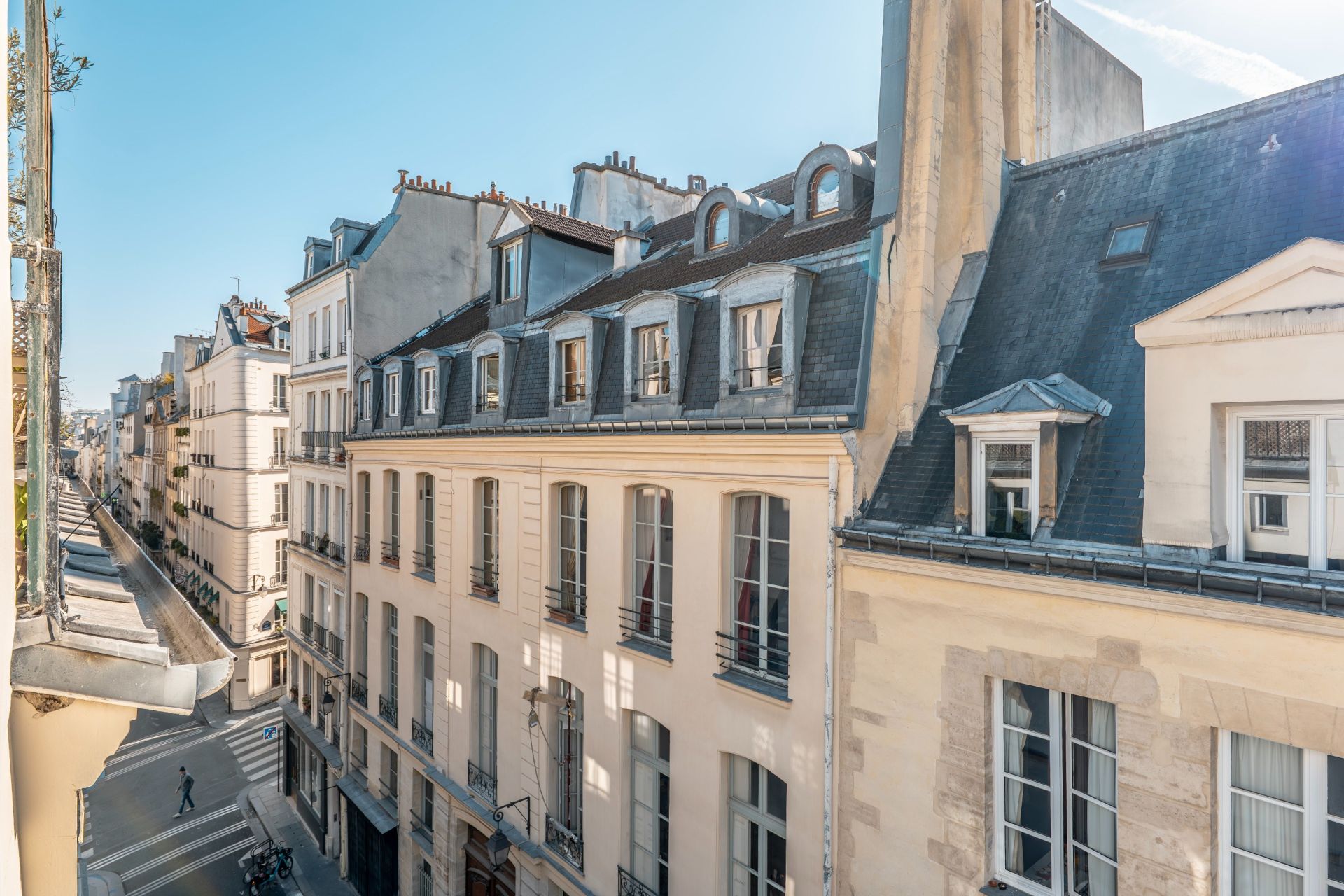 luxury duplex 2 Rooms for sale on PARIS (75003)