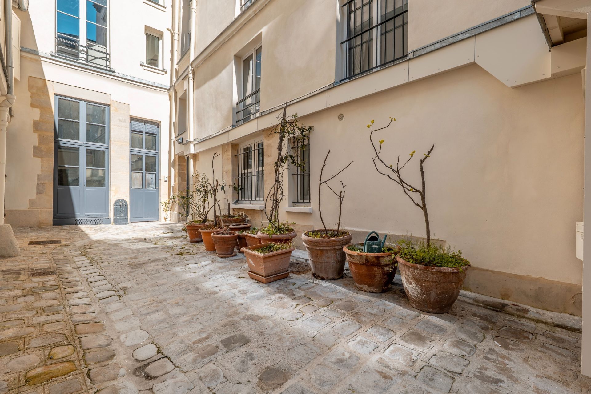 luxury duplex 2 Rooms for sale on PARIS (75003)