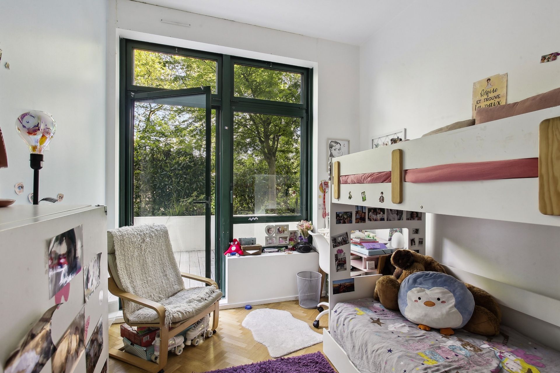 luxury apartment 4 Rooms for sale on LEVALLOIS PERRET (92300)