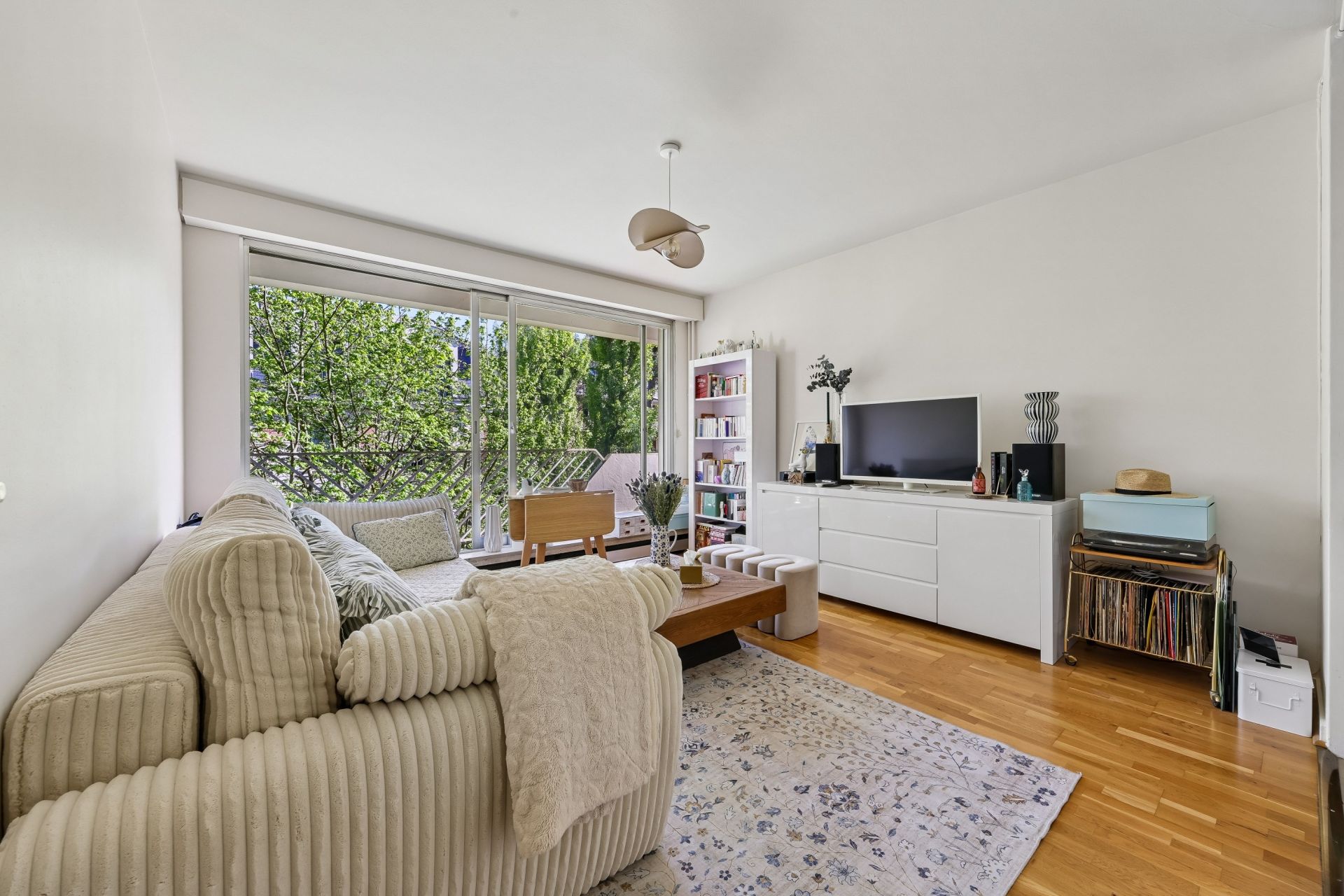 luxury apartment 2 Rooms for sale on NEUILLY SUR SEINE (92200)