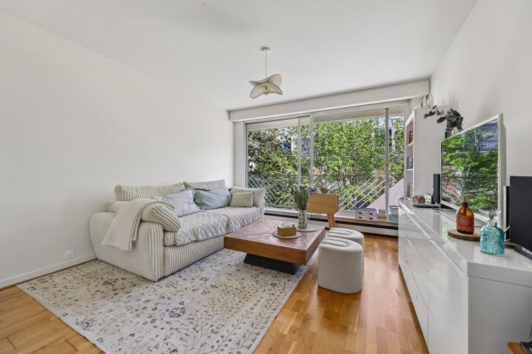 luxury apartment 2 Rooms for sale on NEUILLY SUR SEINE (92200)