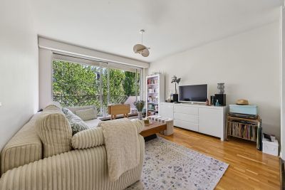 Sale Luxury apartment Neuilly-sur-Seine 2&nbsp;Rooms 46&nbsp;m²