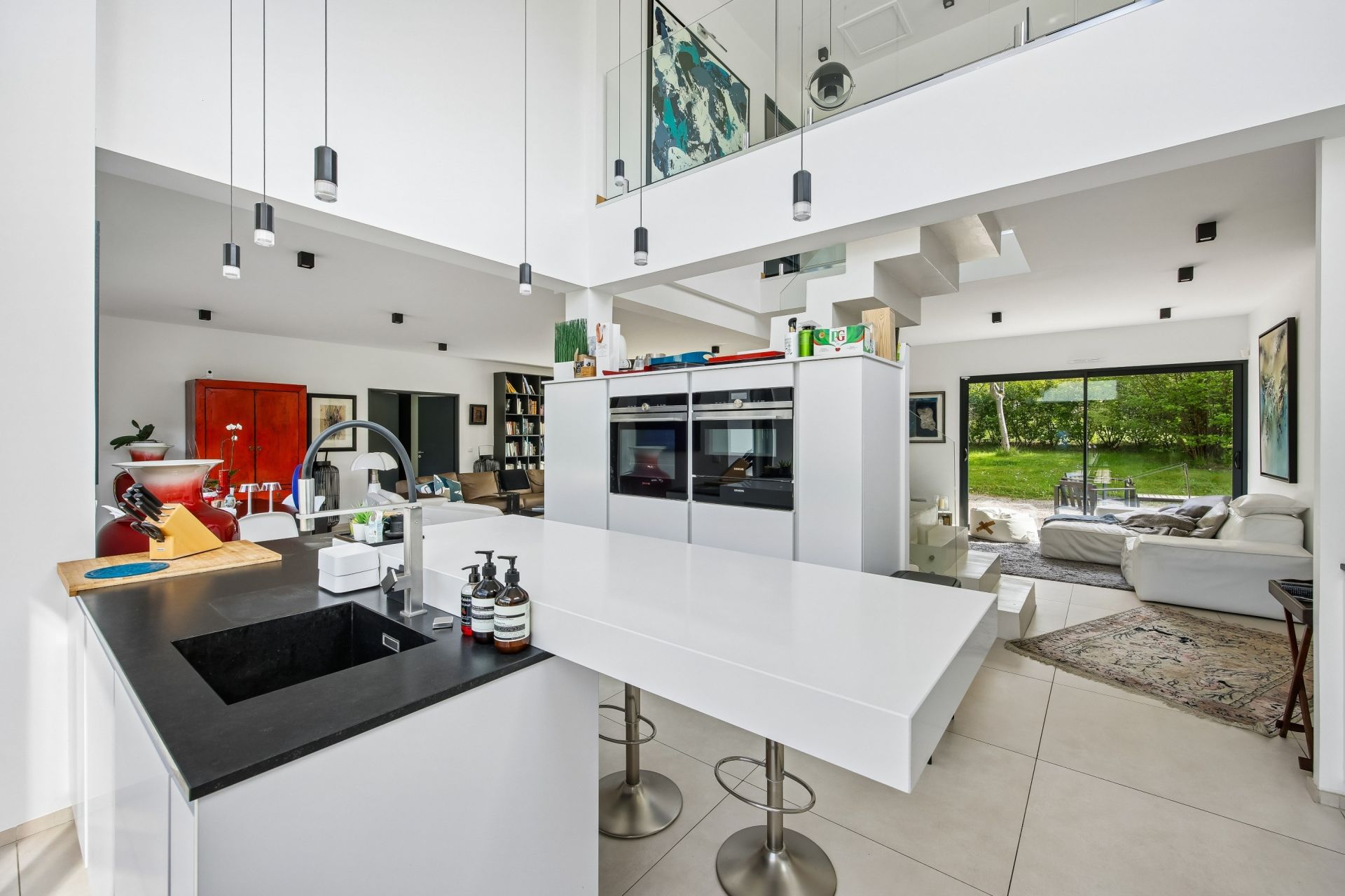 luxury house 5 Rooms for sale on ST REMY L HONORE (78690)