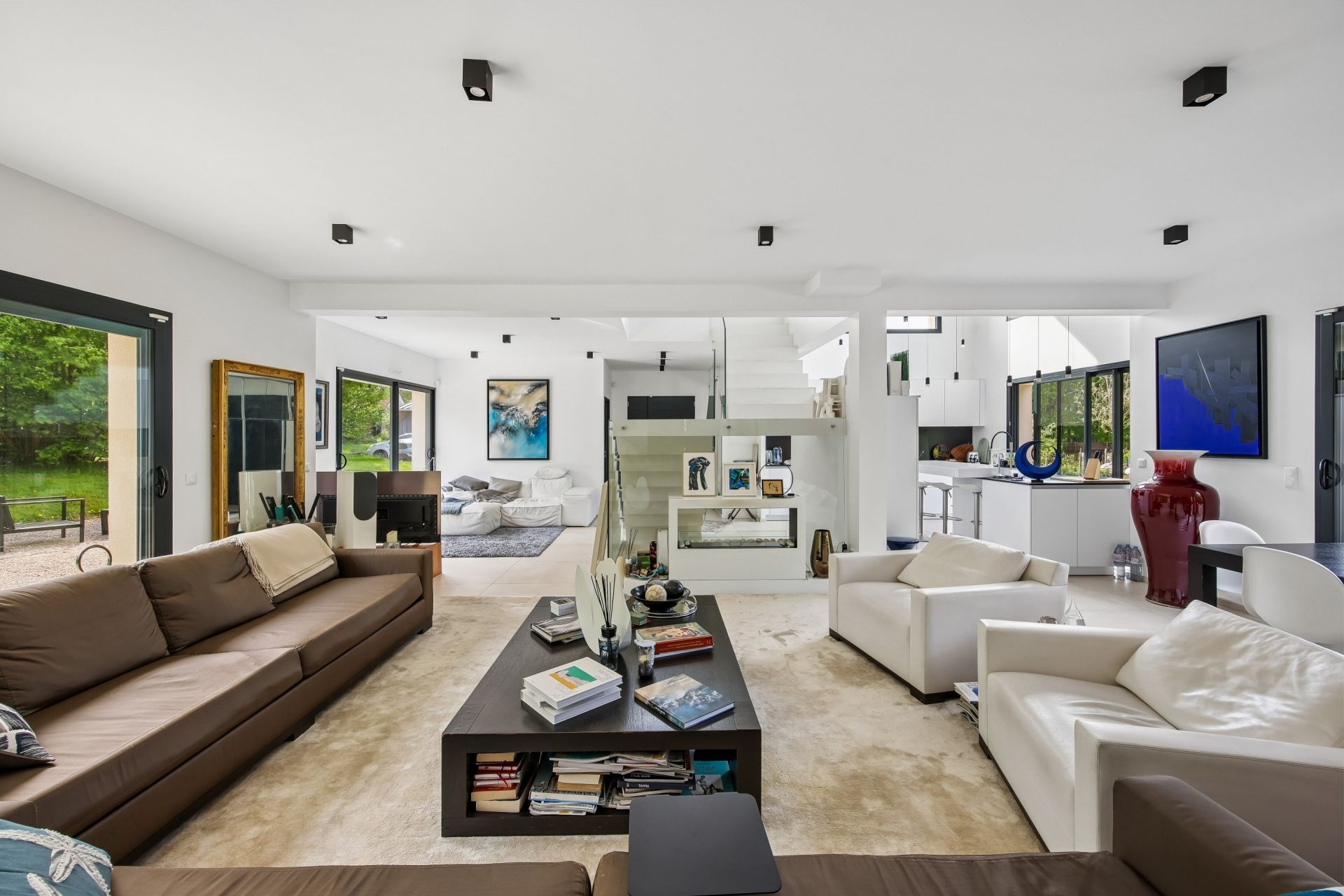 luxury house 5 Rooms for sale on ST REMY L HONORE (78690)