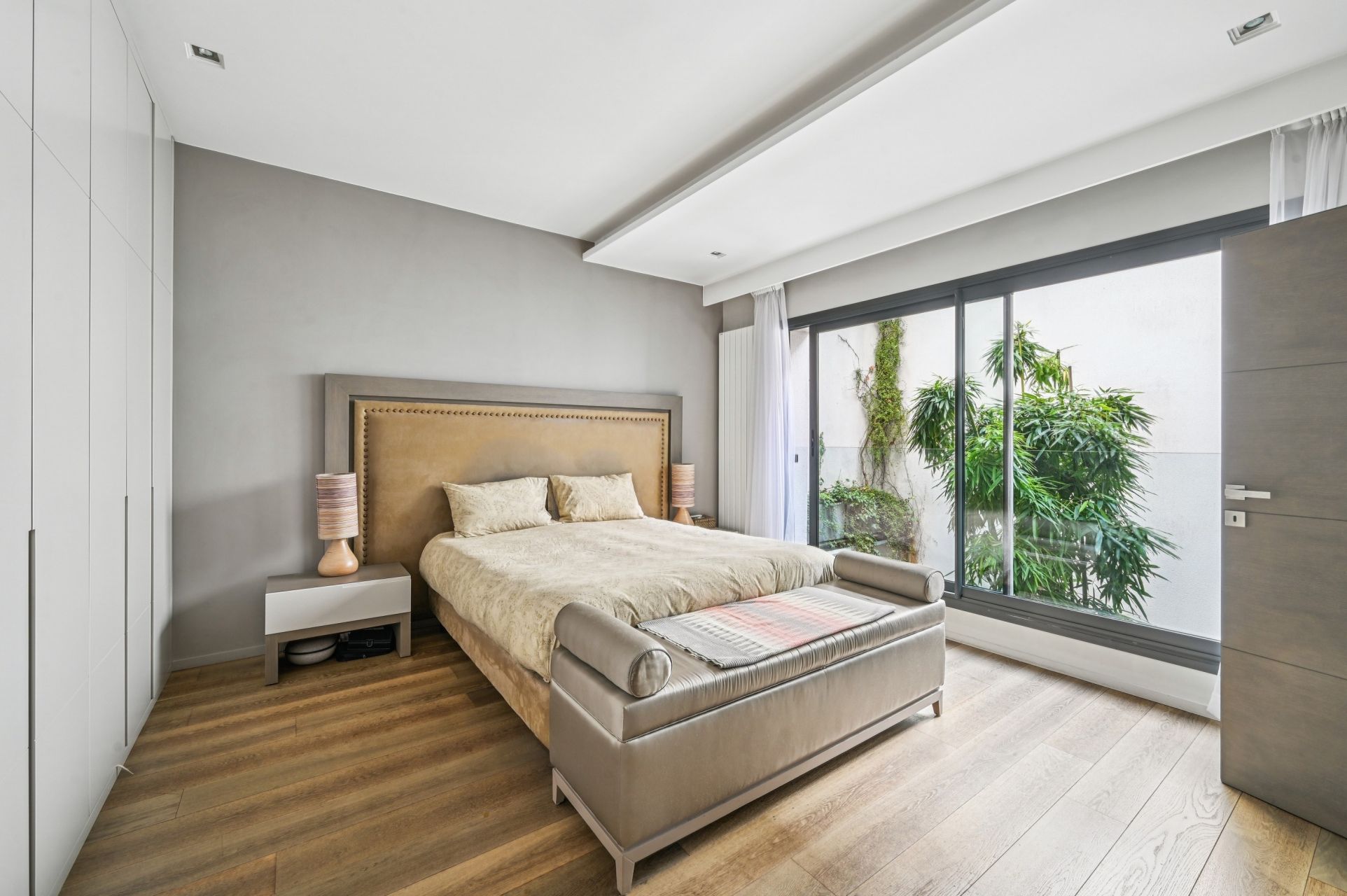 hôtel particulier 7 Pièces en vente sur PARIS (75015)