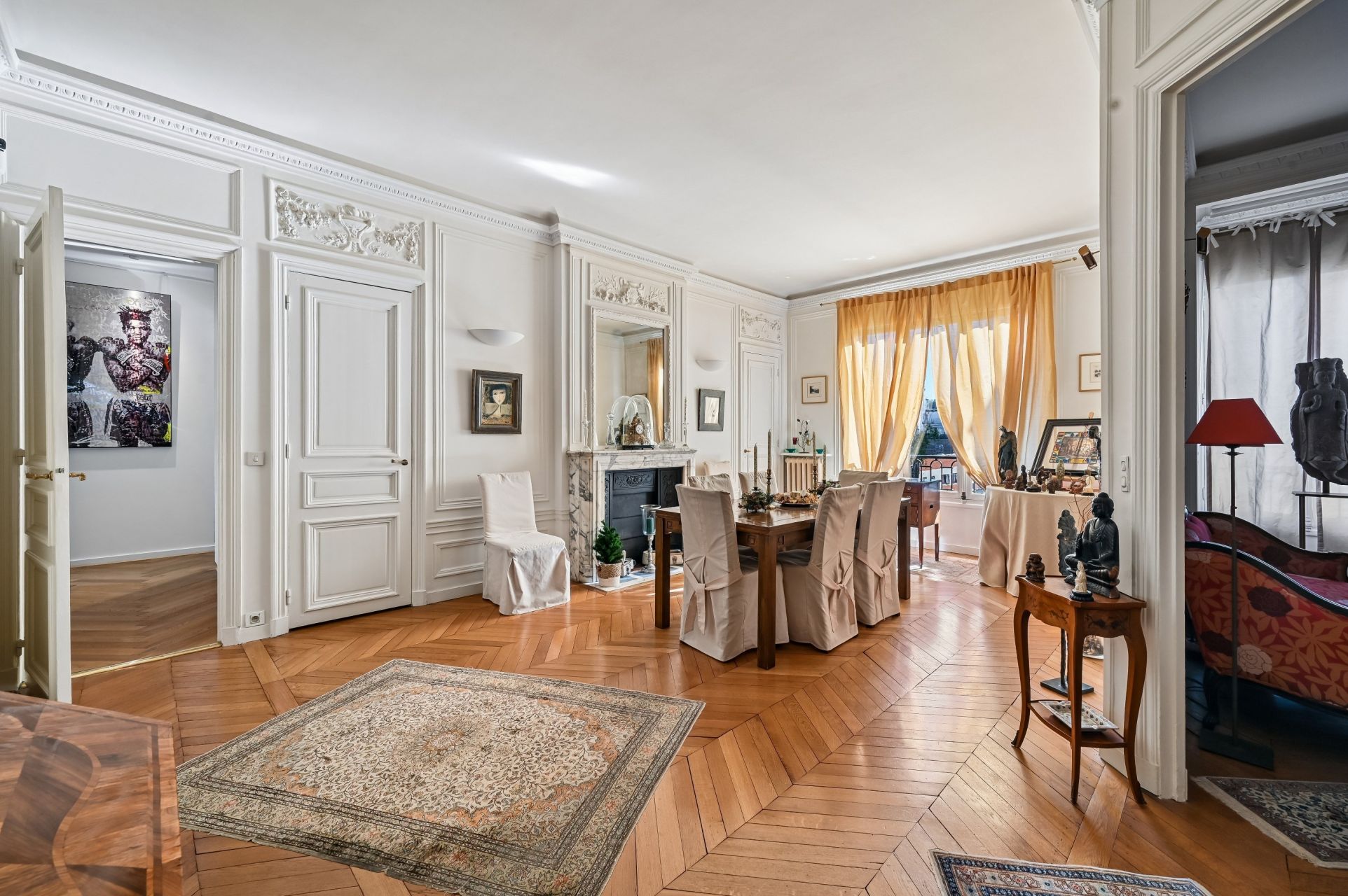 luxury apartment 5 Rooms for sale on PARIS (75016)