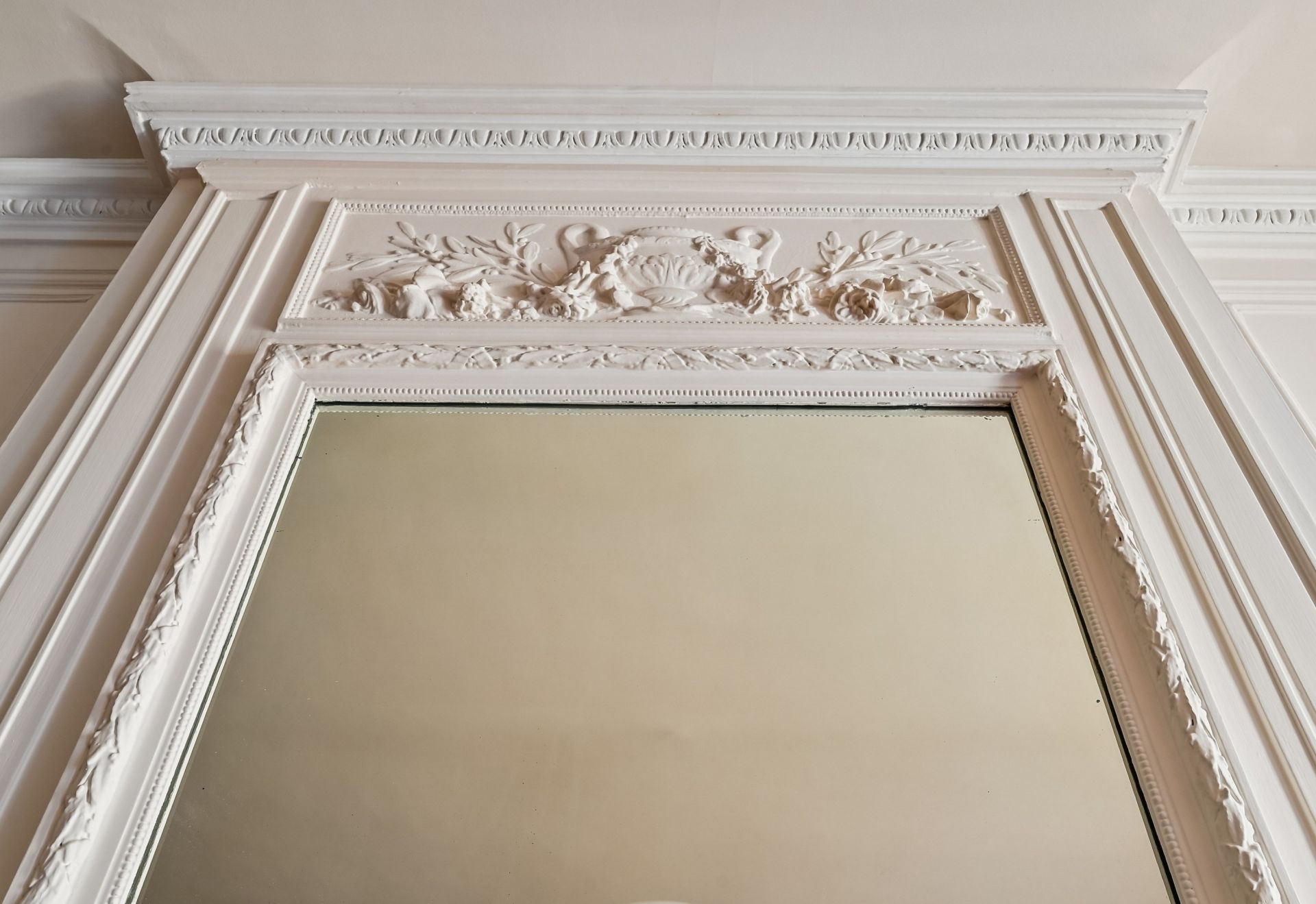 luxury apartment 5 Rooms for sale on PARIS (75016)