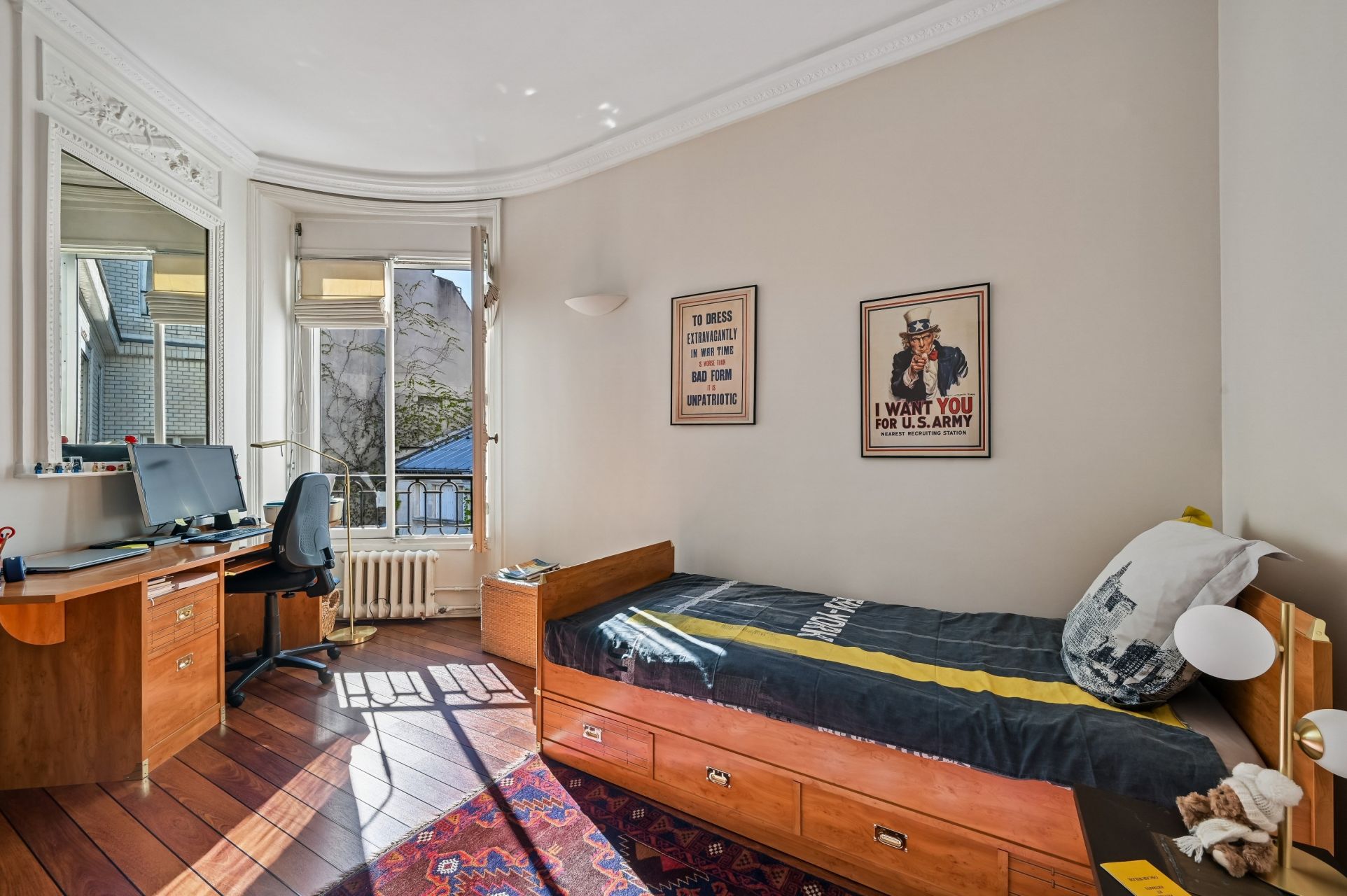 luxury apartment 5 Rooms for sale on PARIS (75016)