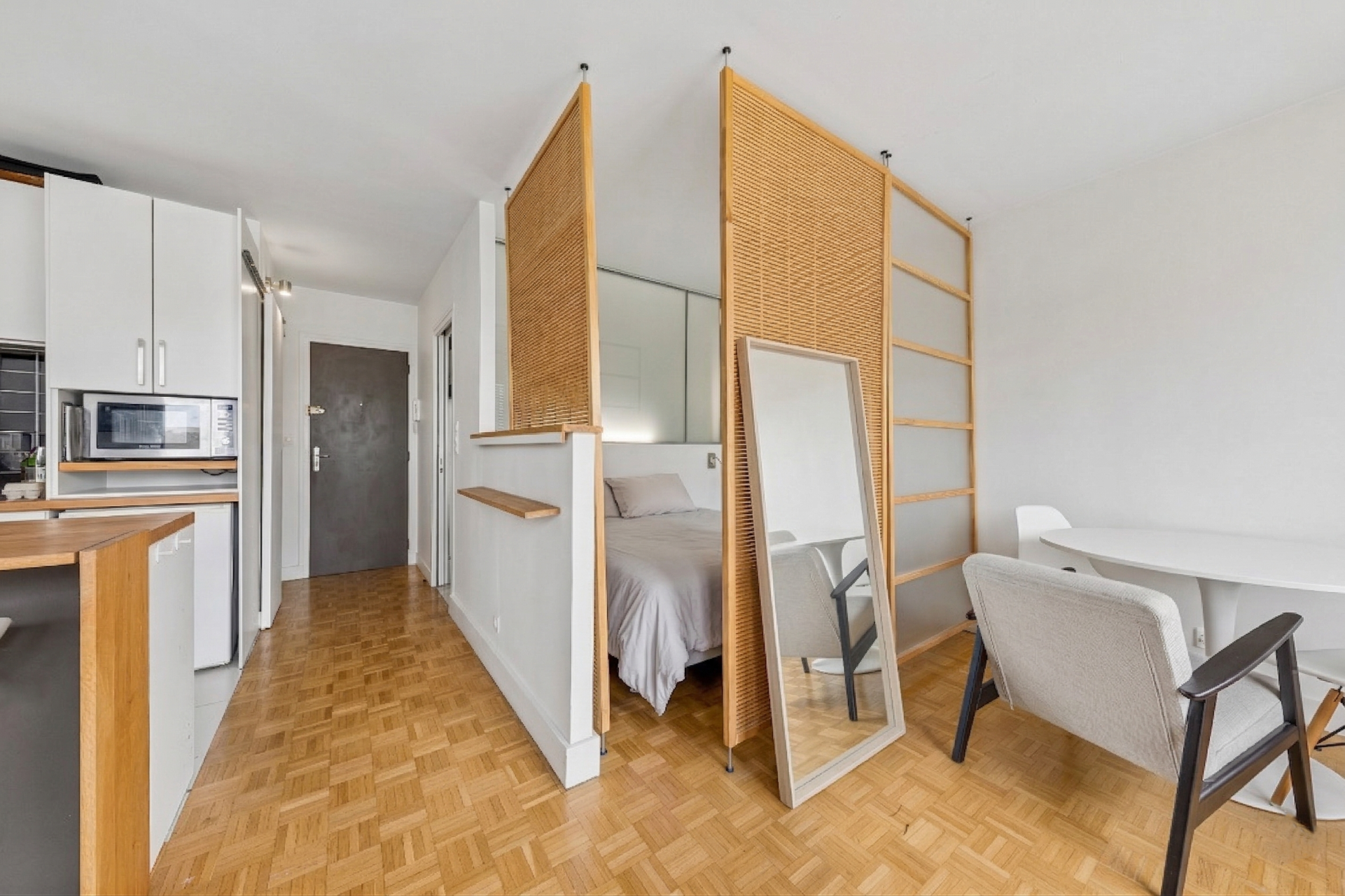 luxury apartment 1 room for sale on PARIS (75012)