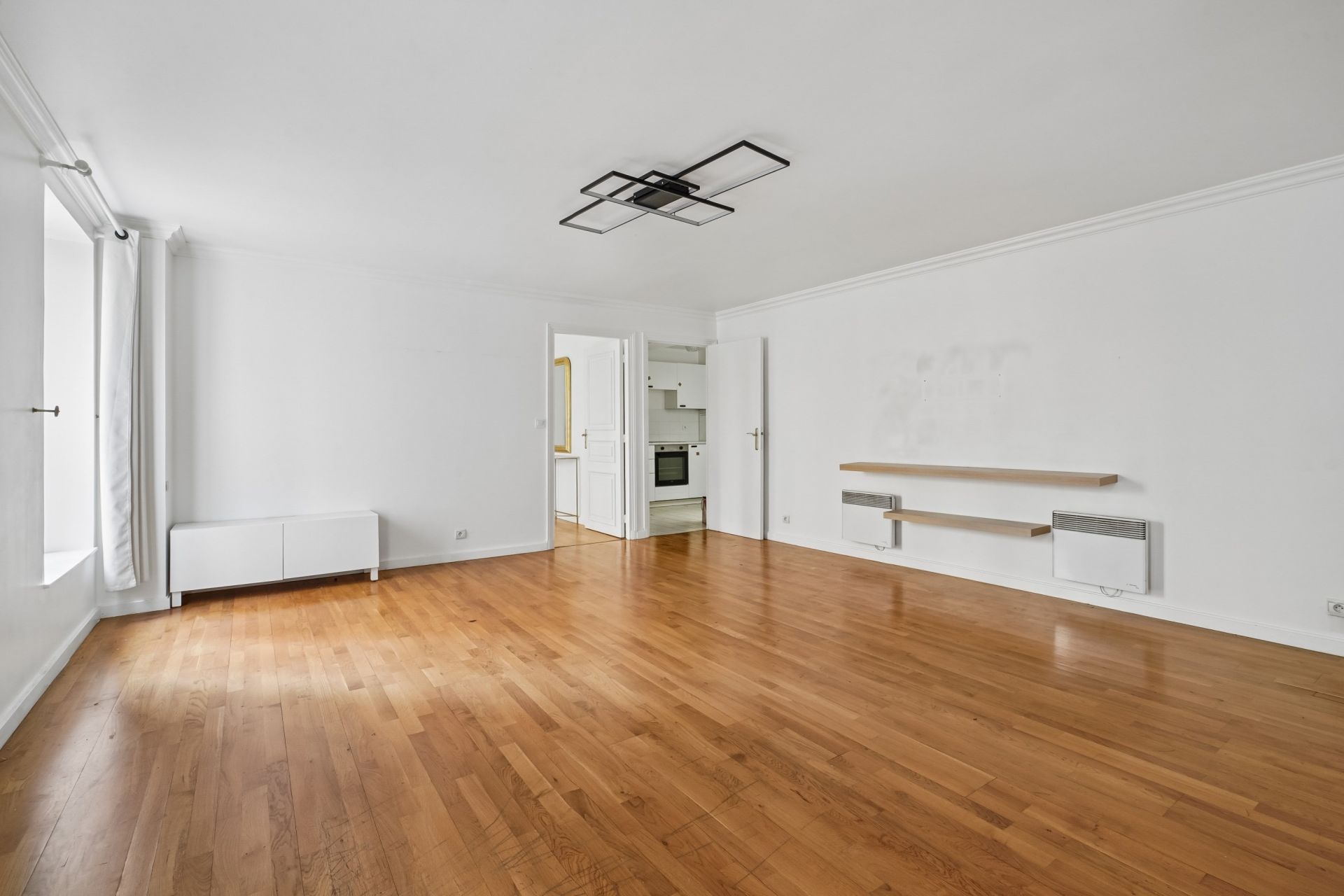 luxury apartment 3 Rooms for sale on PARIS (75008)