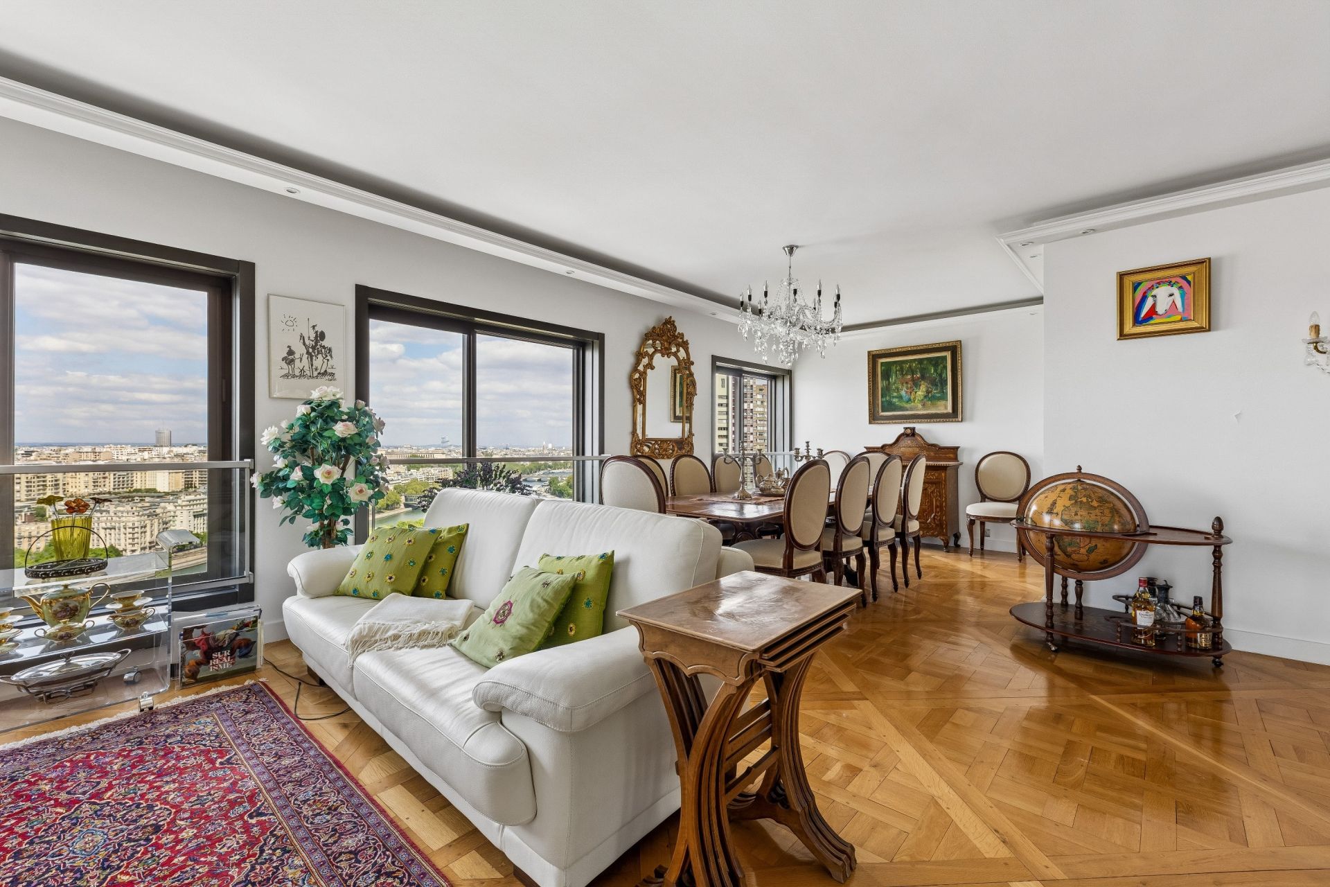 luxury apartment 4 Rooms for sale on PARIS (75015)