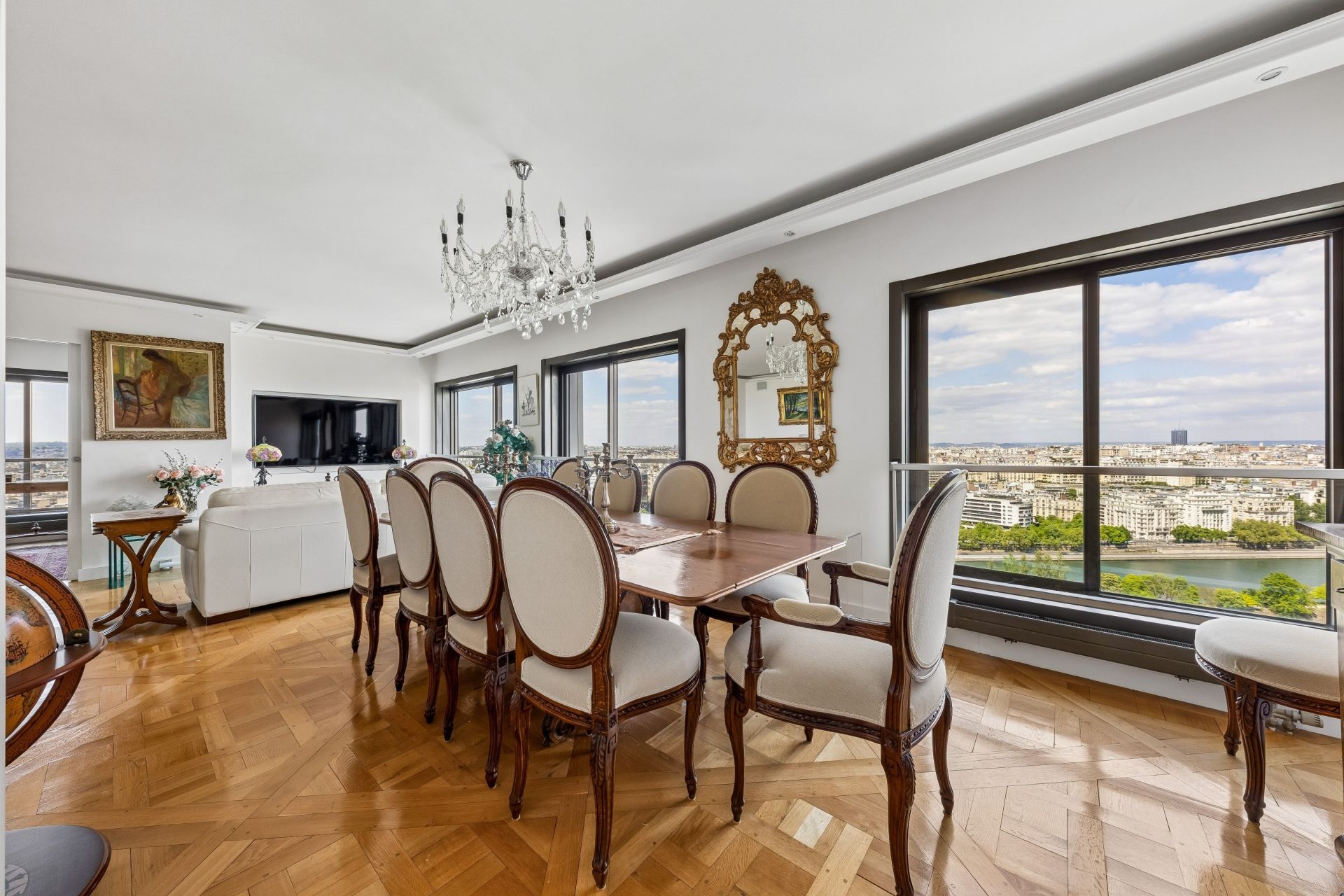 luxury apartment 4 Rooms for sale on PARIS (75015)