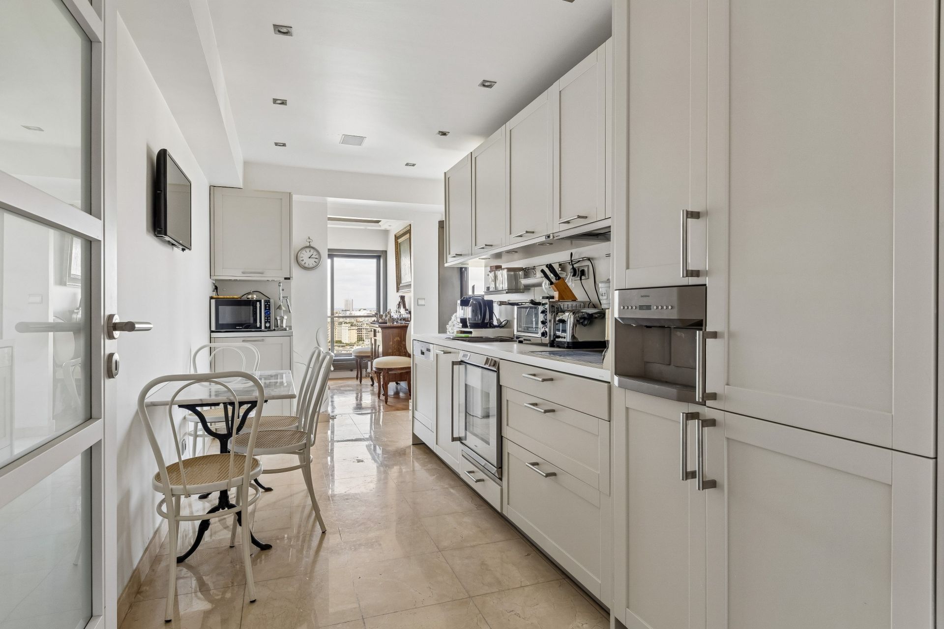 luxury apartment 4 Rooms for sale on PARIS (75015)