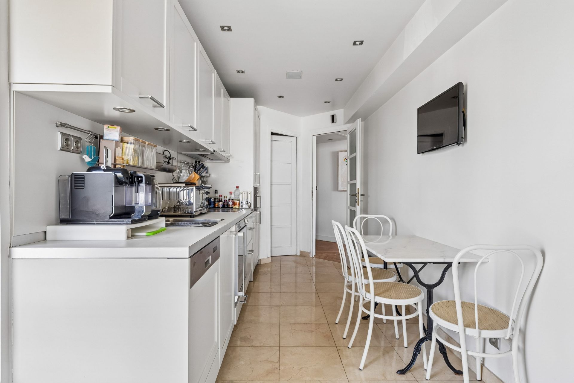 luxury apartment 4 Rooms for sale on PARIS (75015)