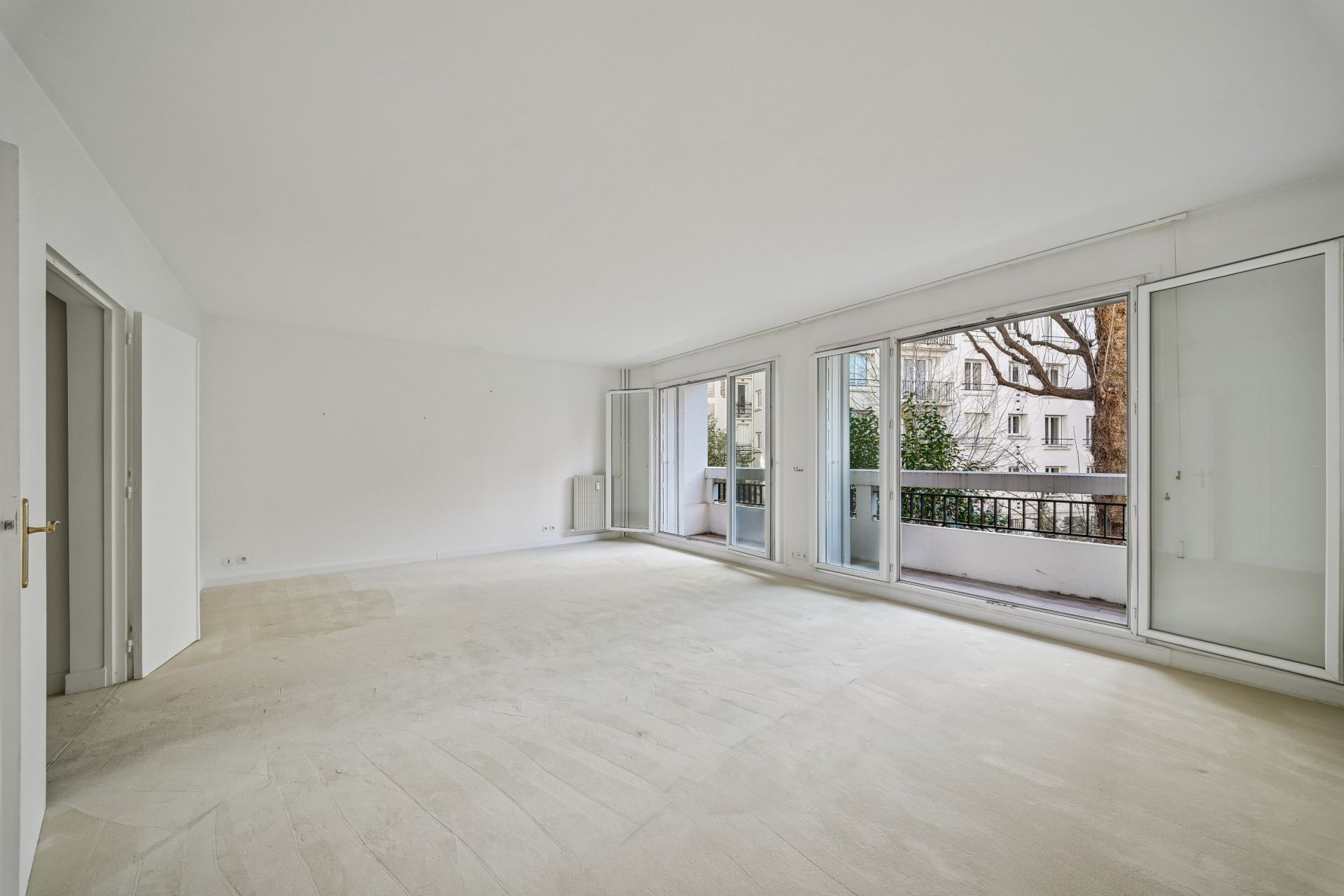luxury apartment 4 Rooms for sale on PARIS (75016)