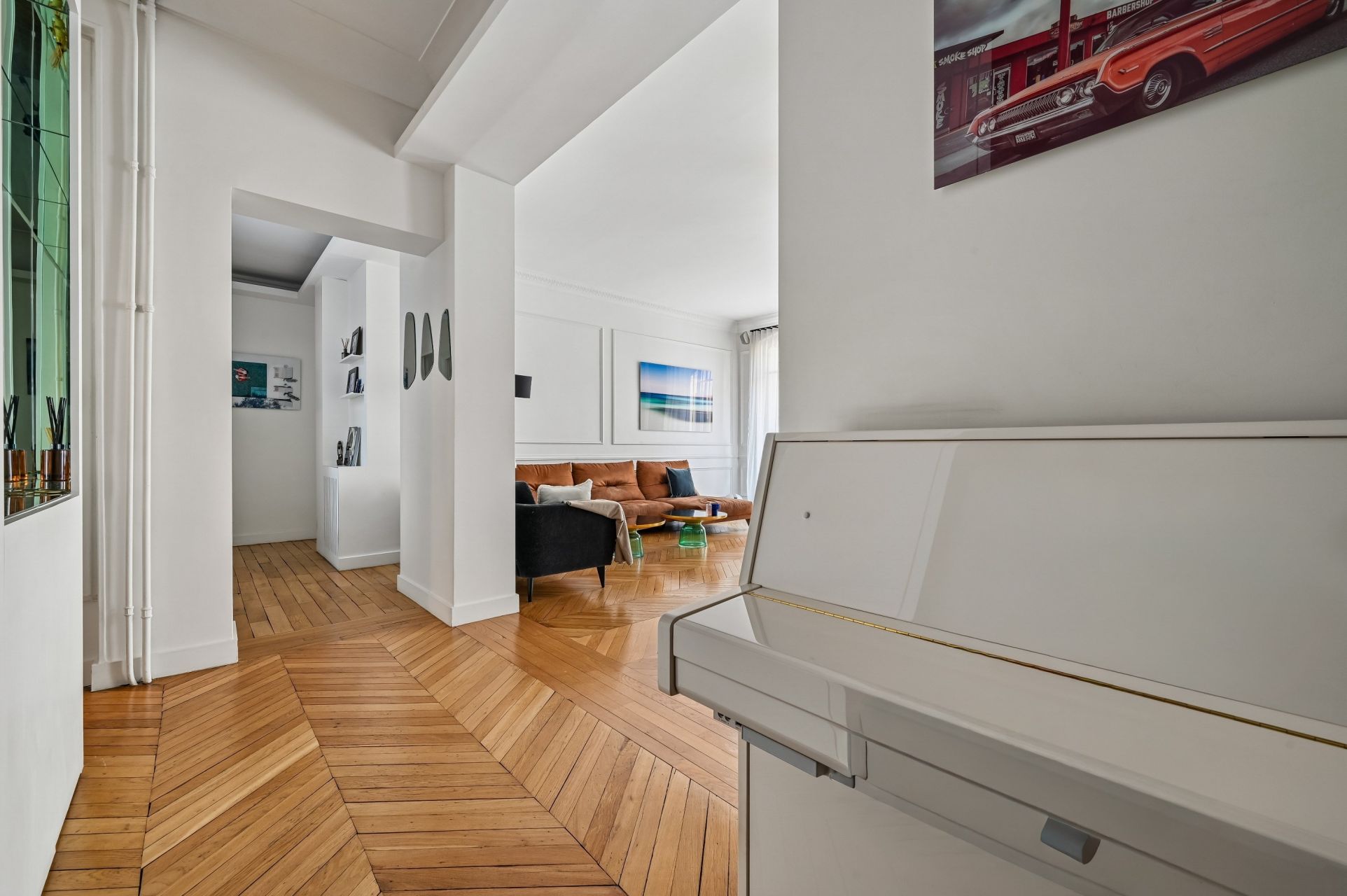 luxury apartment 4 Rooms for sale on PARIS (75116)