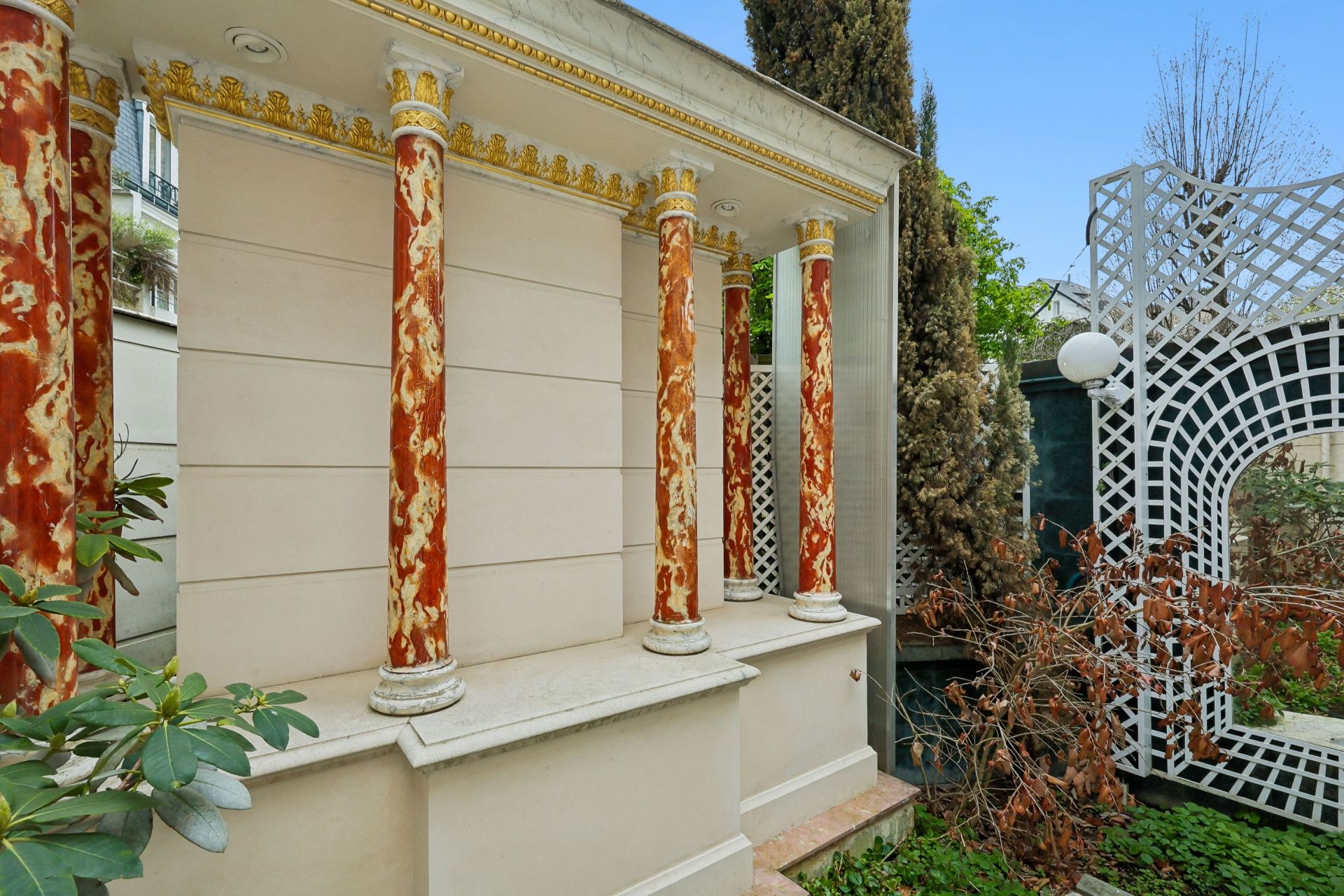 hôtel particulier 15 Pièces en vente sur PARIS (75016)