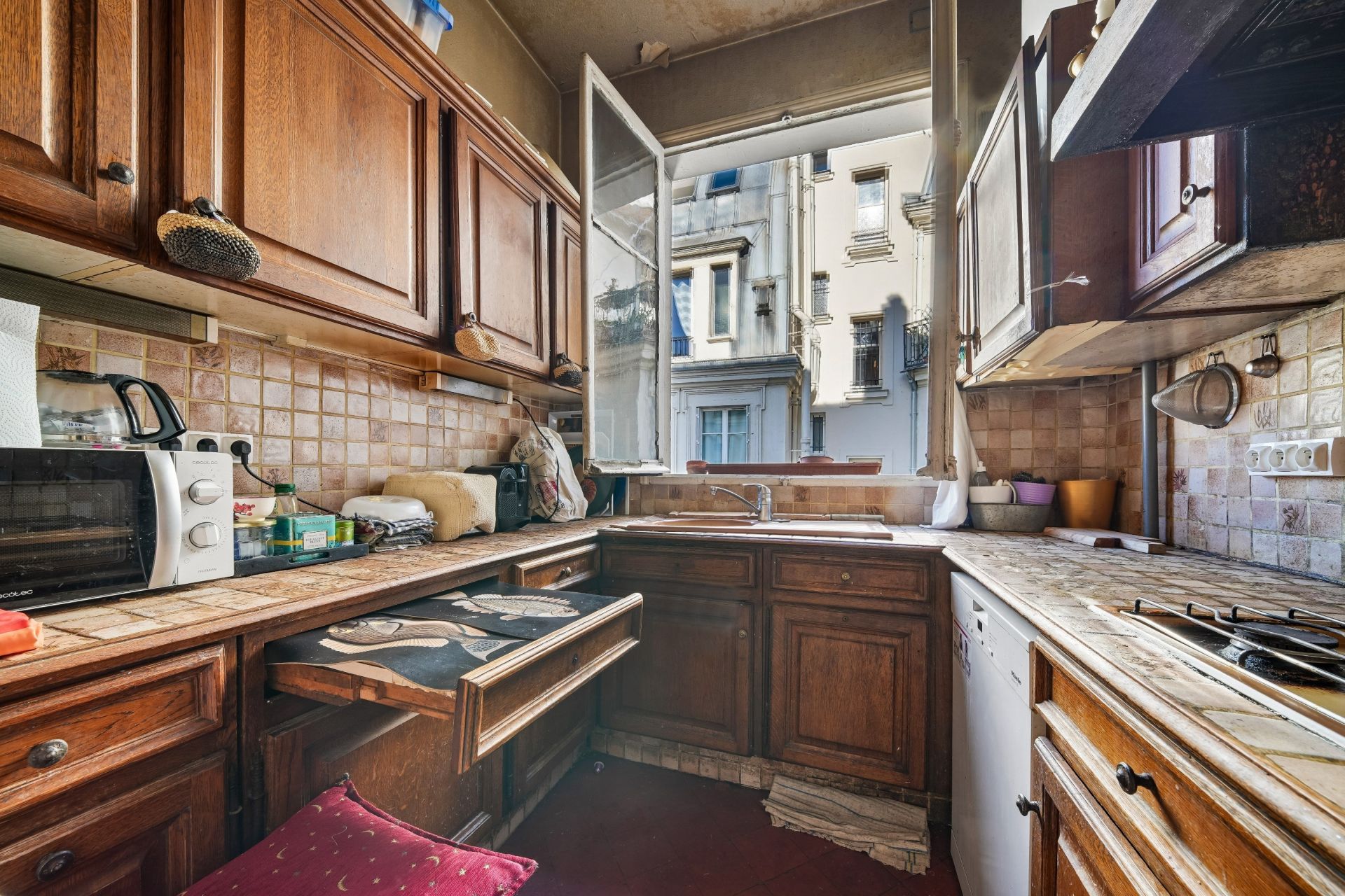 luxury apartment 4 Rooms for sale on NEUILLY SUR SEINE (92200)