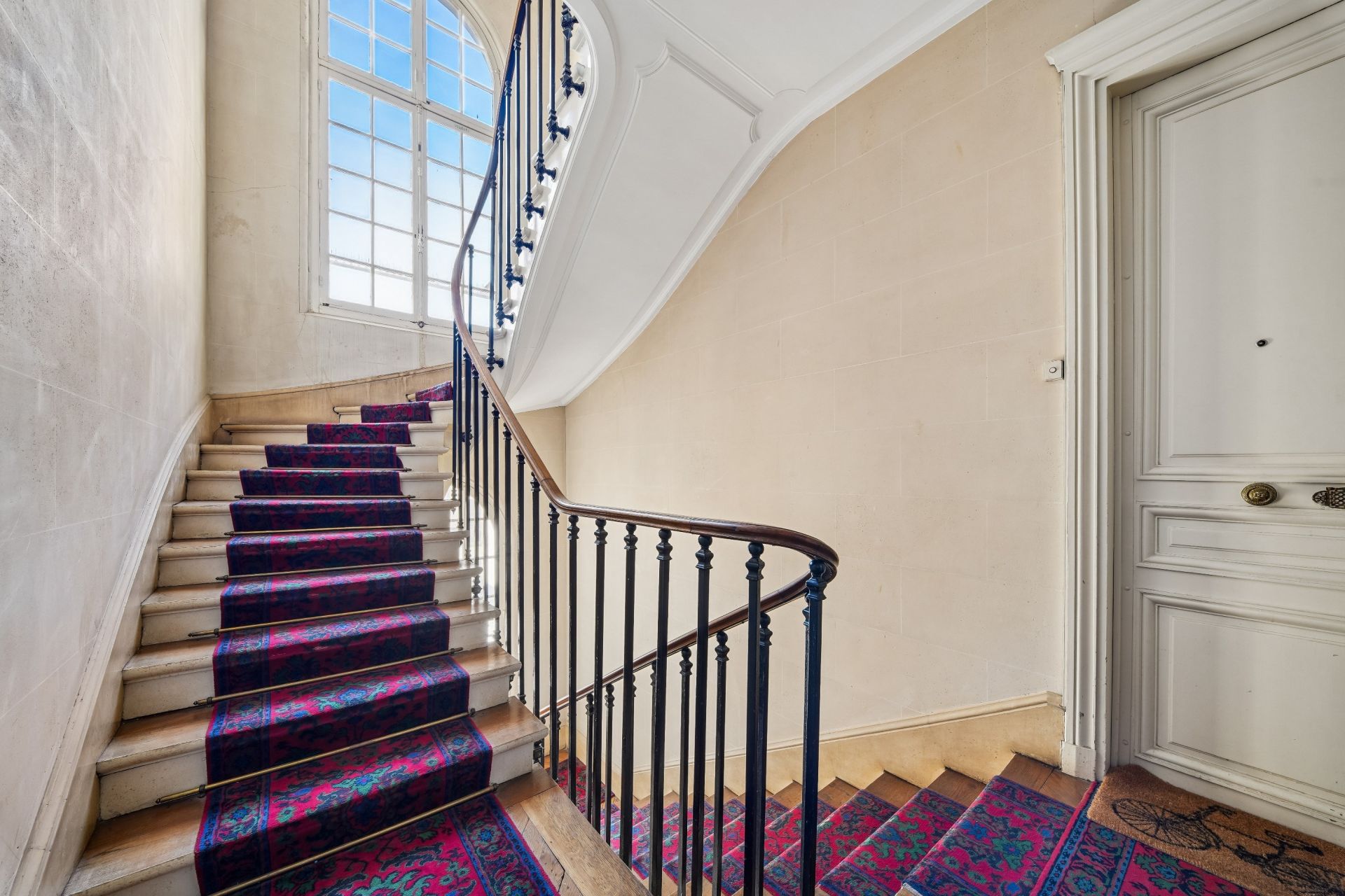 luxury apartment 4 Rooms for sale on NEUILLY SUR SEINE (92200)