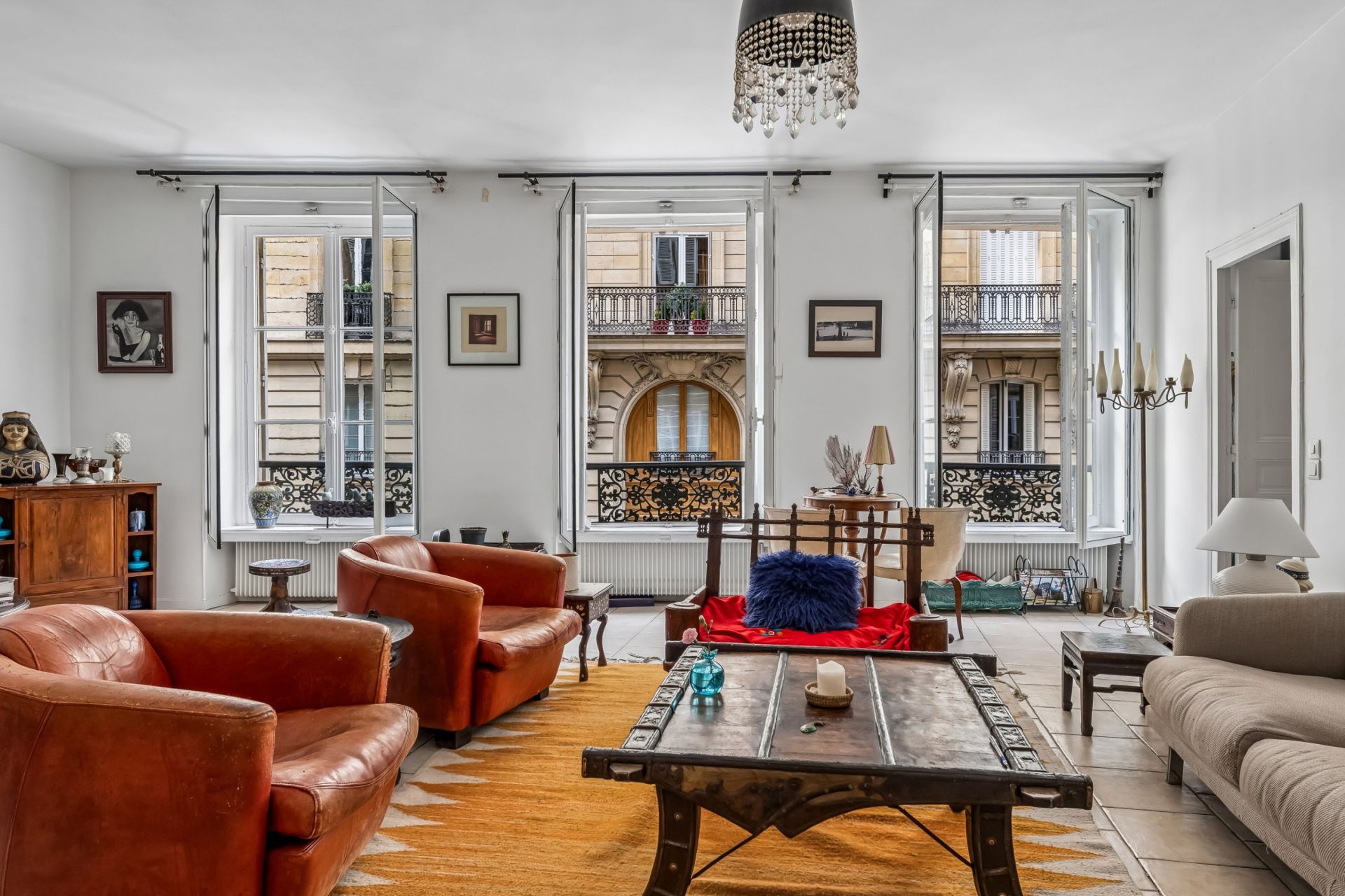 luxury apartment 4 Rooms for sale on PARIS (75008)