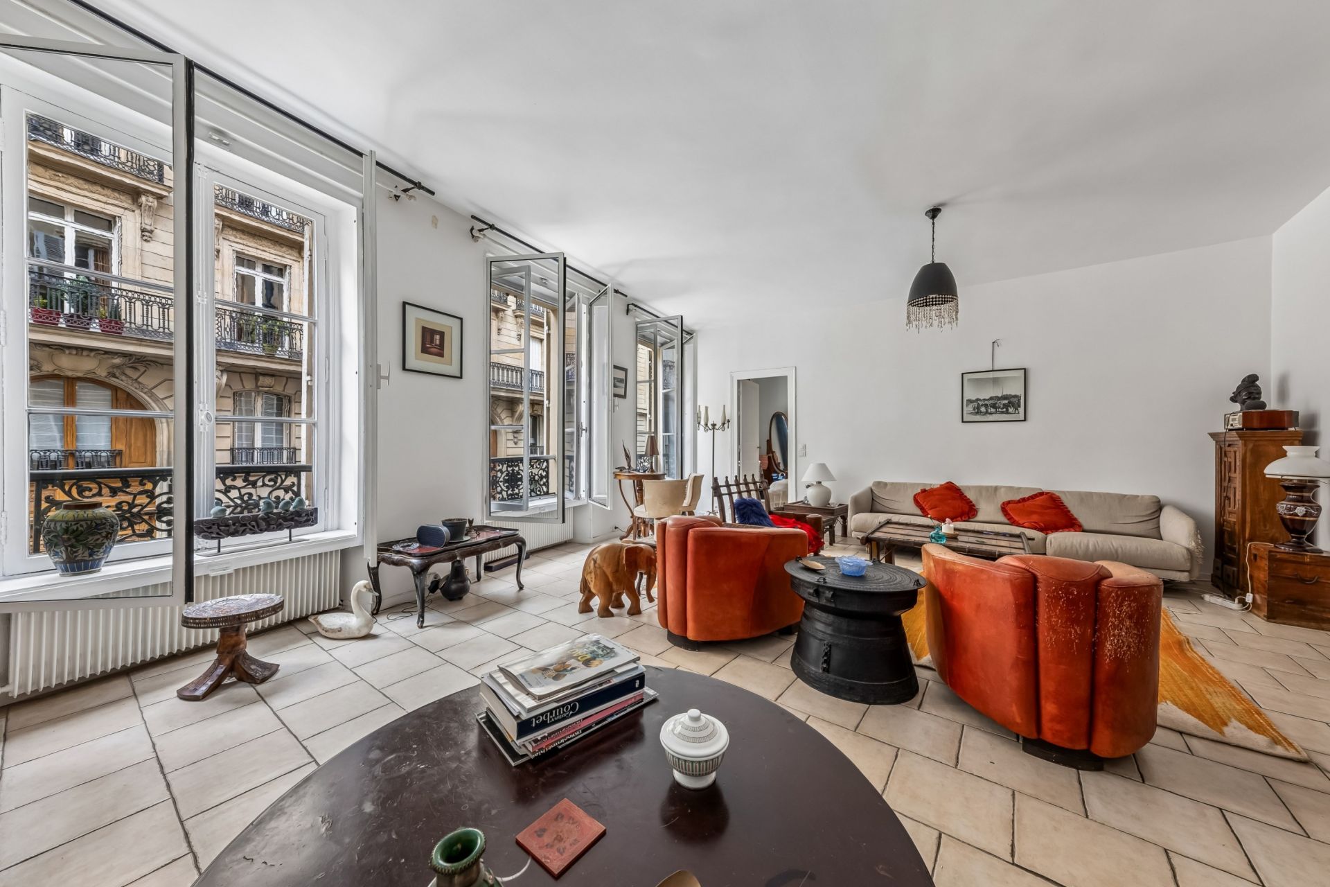 luxury apartment 4 Rooms for sale on PARIS (75008)