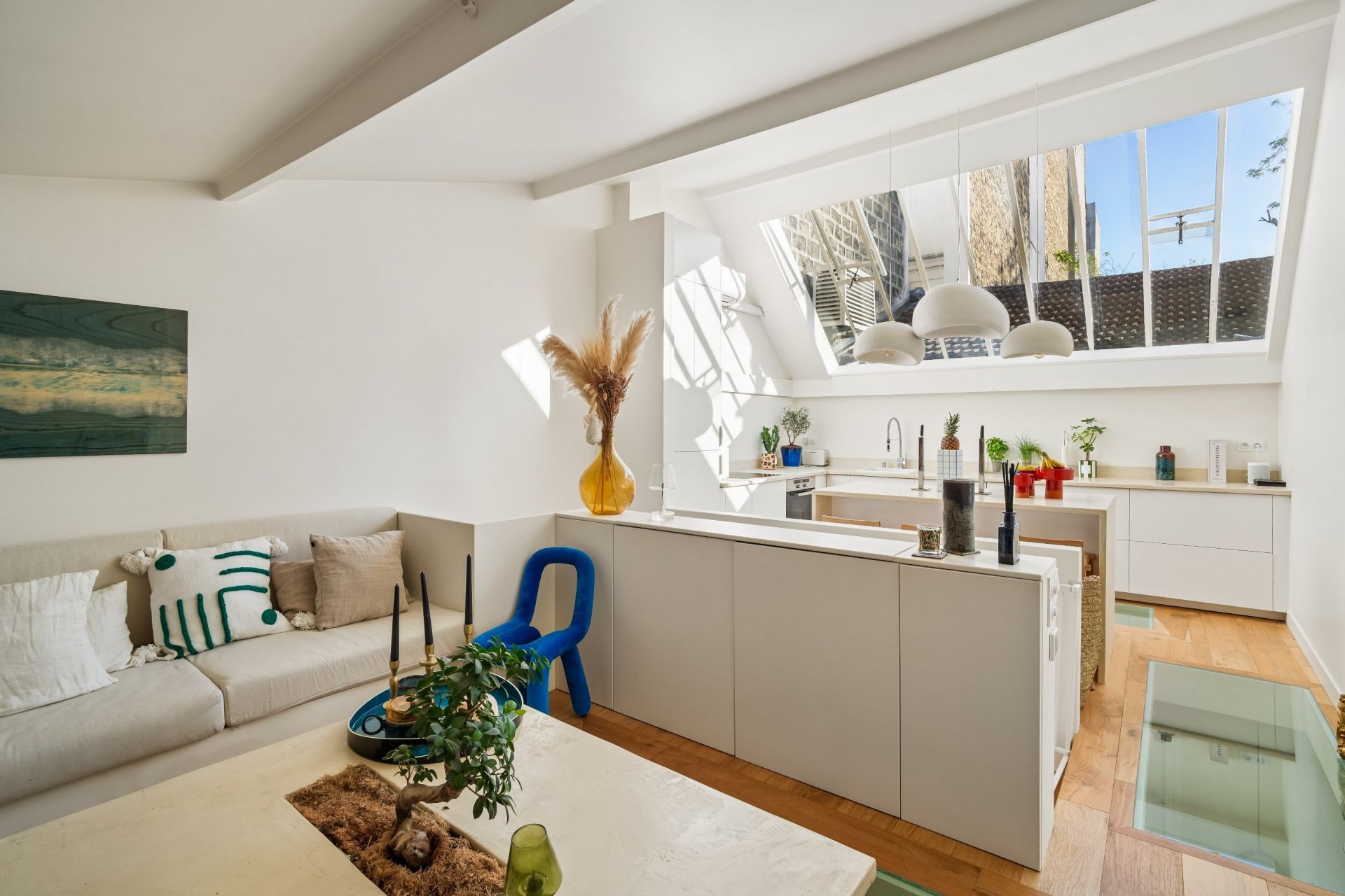 artist studio 3 Rooms for sale on PARIS (75017)