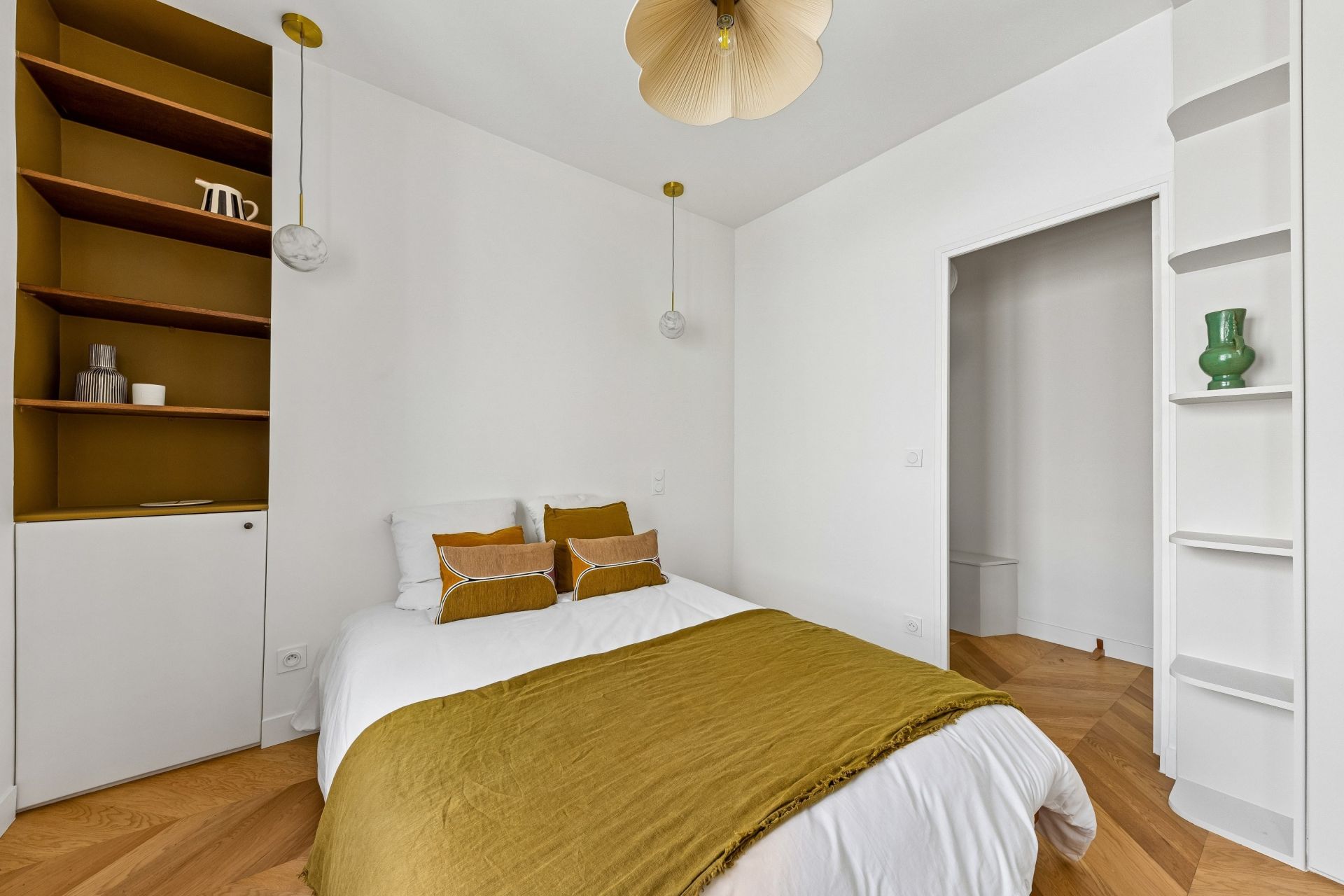 luxury apartment 2 Rooms for sale on PARIS (75004)