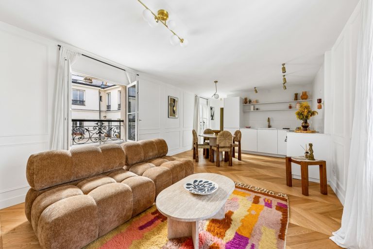 luxury apartment 2 Rooms for sale on PARIS (75004)