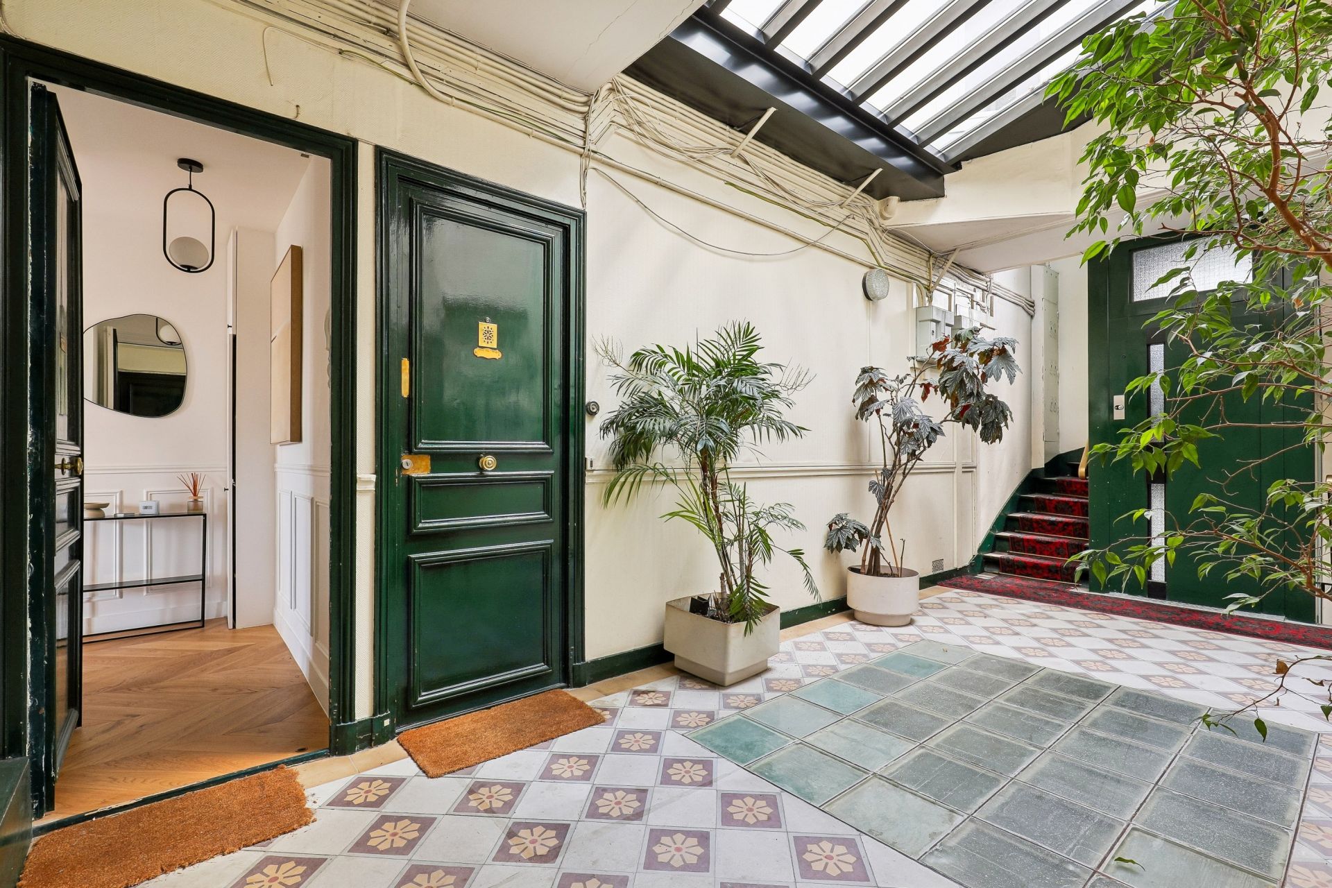 luxury apartment 2 Rooms for sale on PARIS (75017)