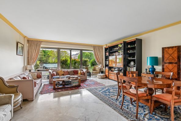 Sale Luxury apartment Paris 16 4&nbsp;Rooms 122&nbsp;m²