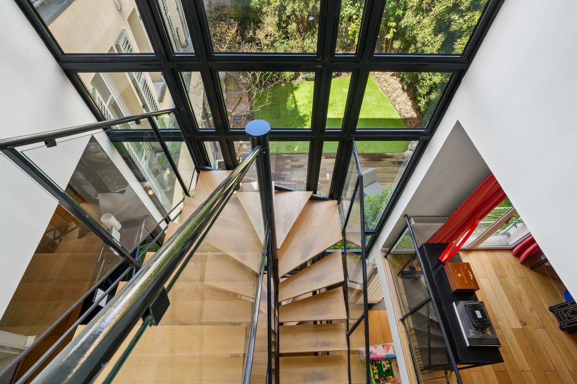 luxury house 11 Rooms for sale on PUTEAUX (92800)