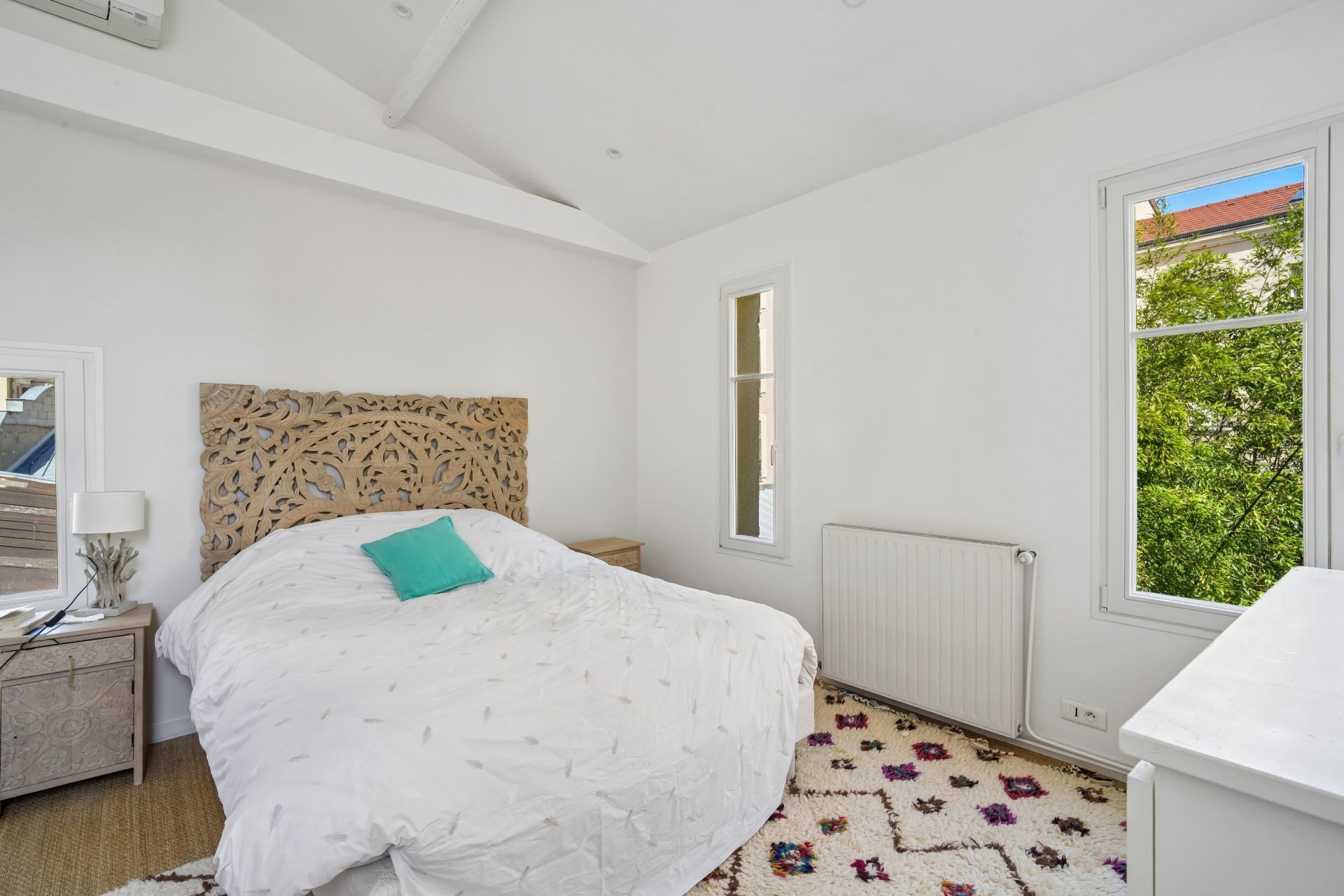 luxury house 11 Rooms for sale on PUTEAUX (92800)