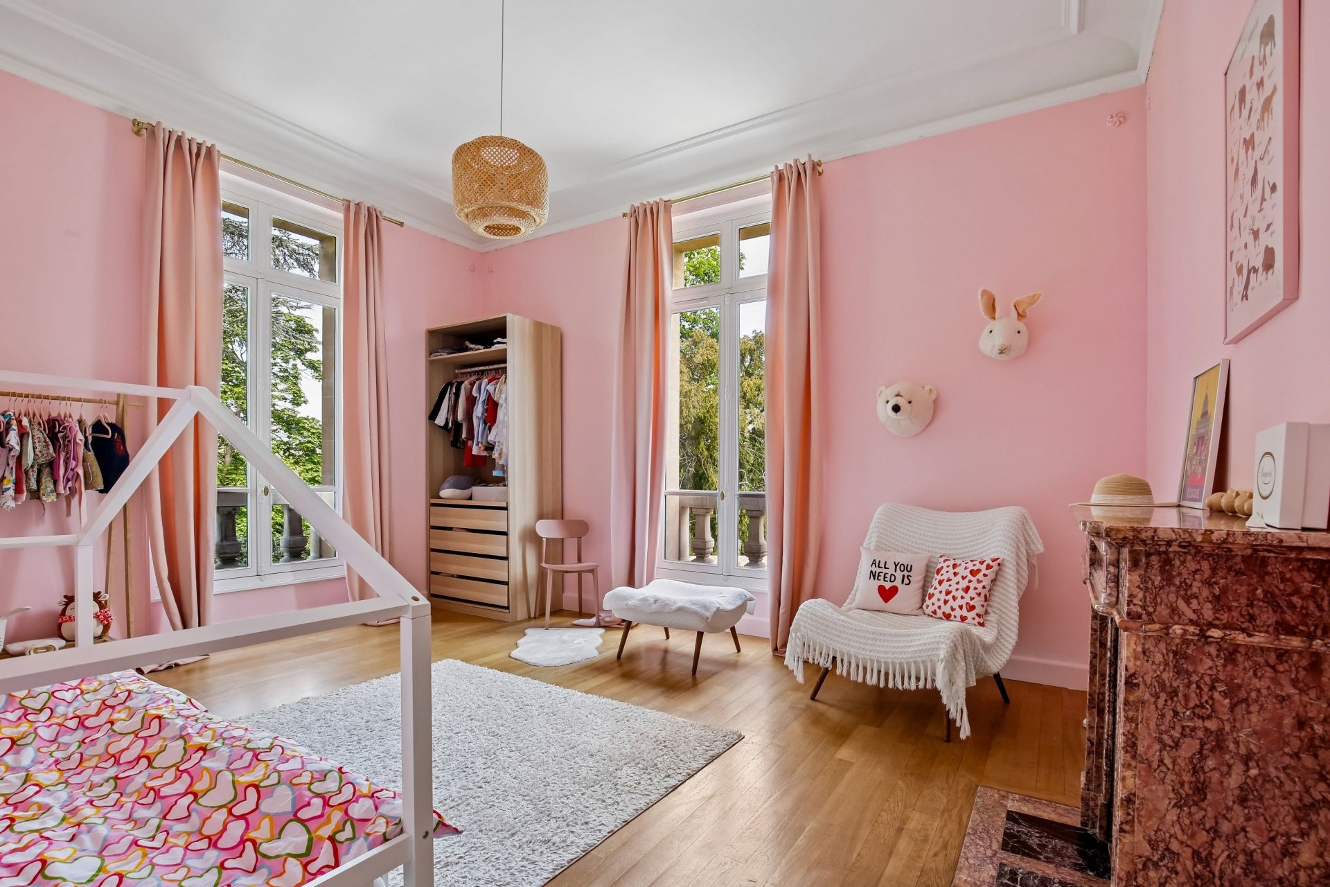castle 18 Rooms for sale on LE VESINET (78110)